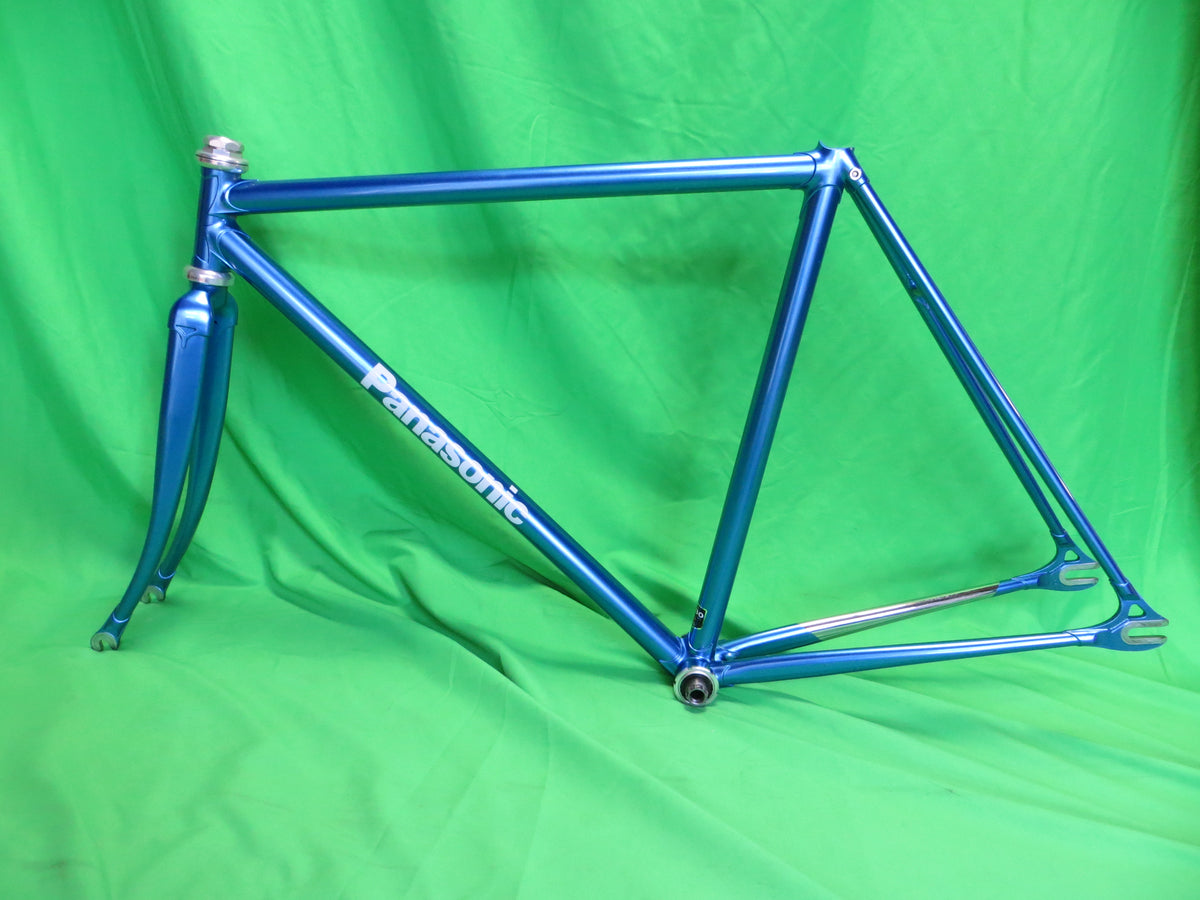 IMG_2727_258621ed-be4e-41bf-