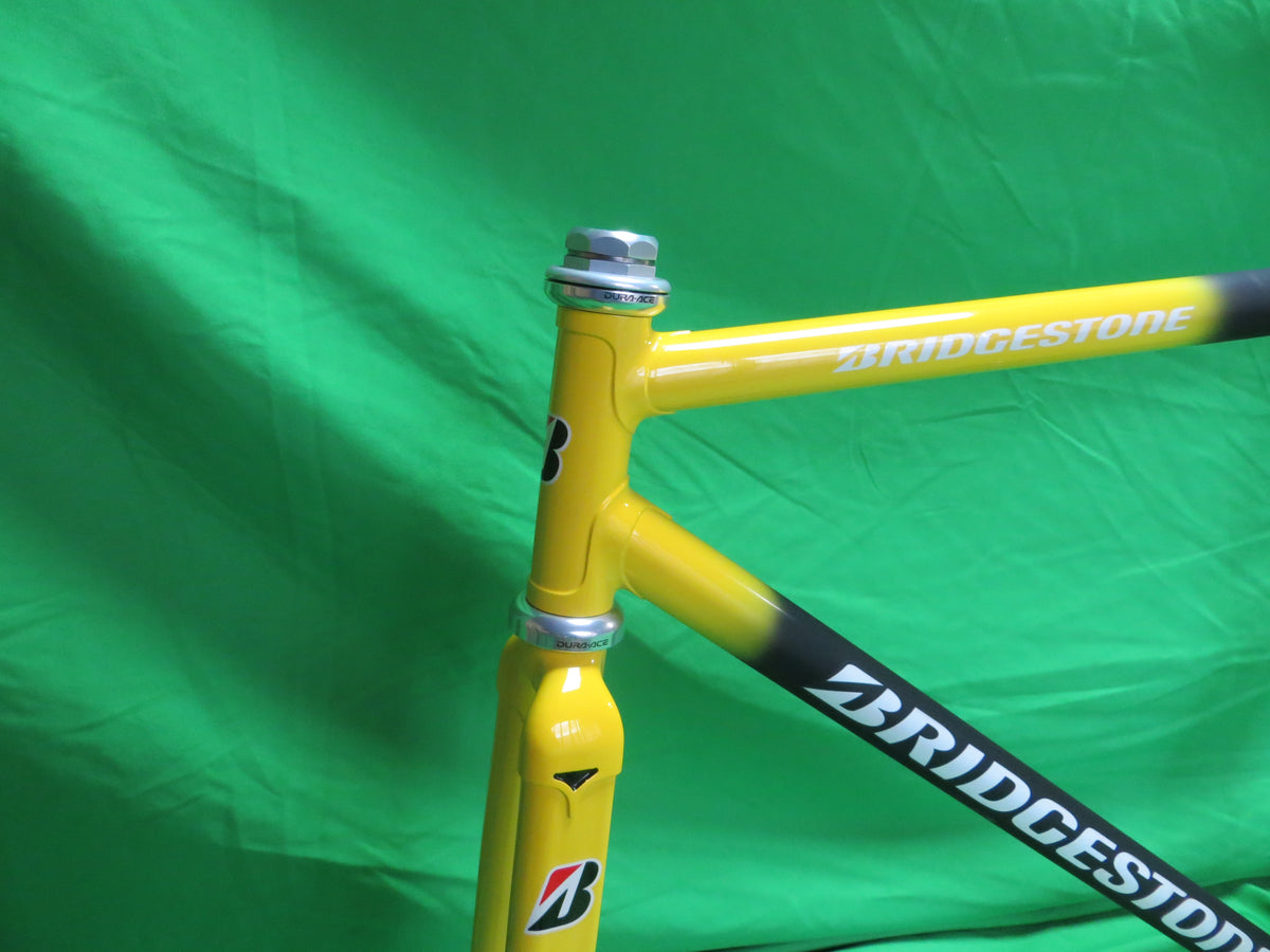 Bridgestone Columbus Max Fork // Matte Black Yellow Fade // 49.5cm