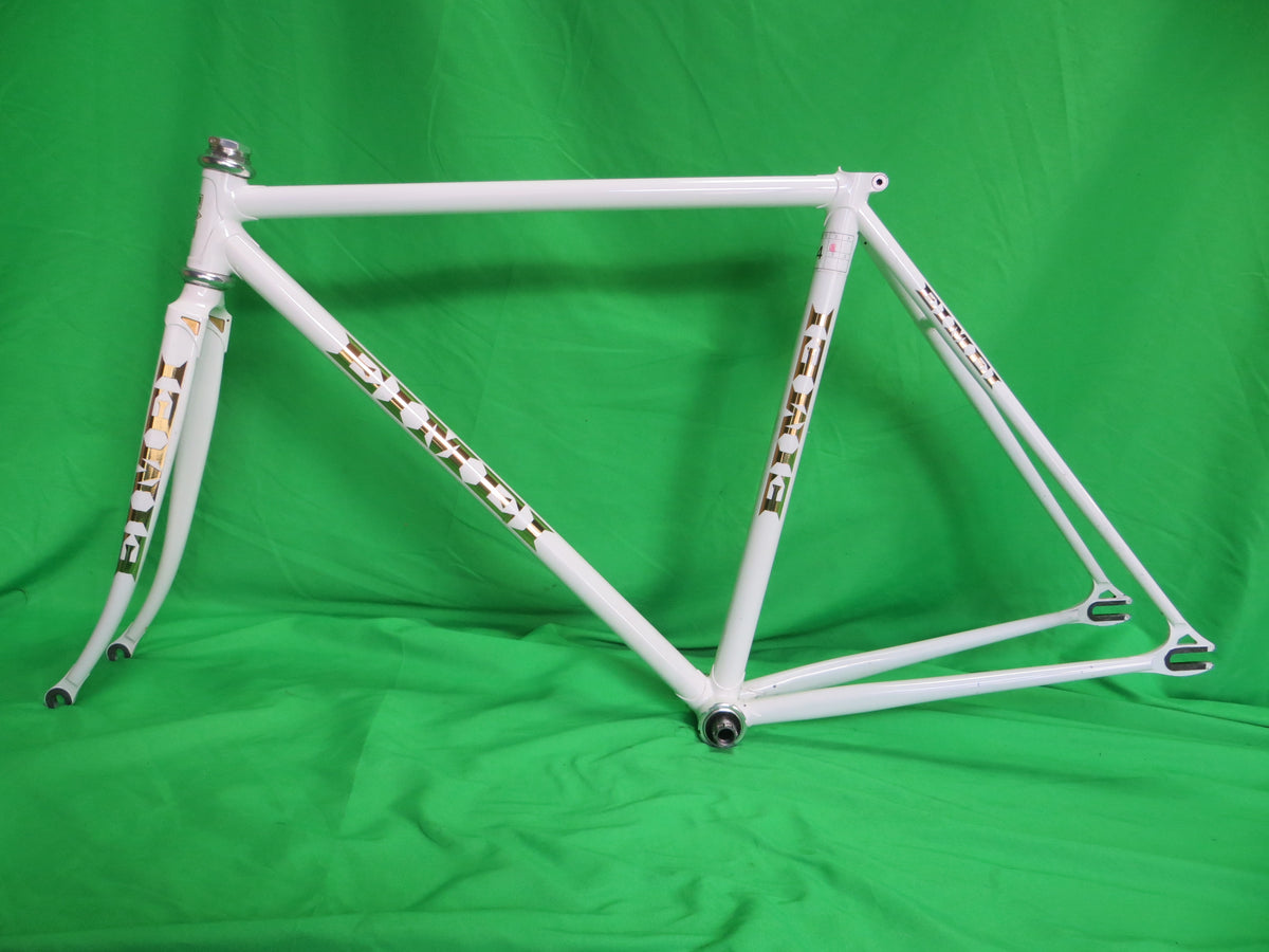 EIMEI // White // 48.5cm – NJS EXPORT