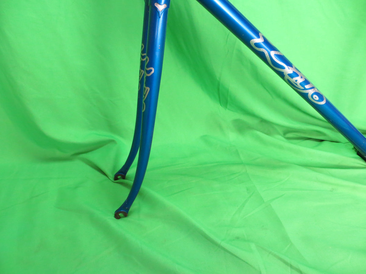 Kiyo Miyazawa // Blue Metallic // 53cm – NJS EXPORT