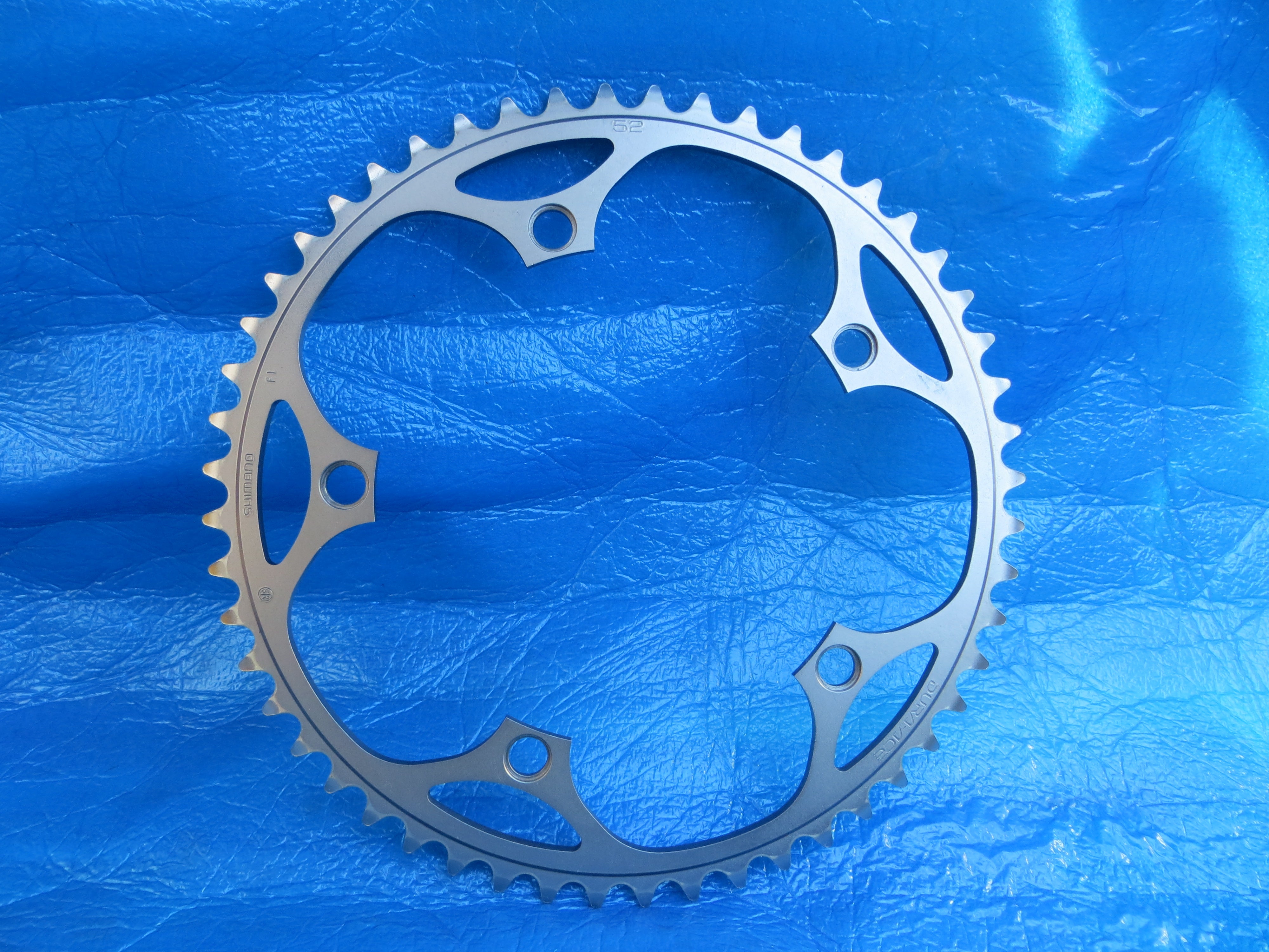 Shimano Dura Ace FC-7710 1/8" 144BCD NJS Chainring 52T (24012501)
