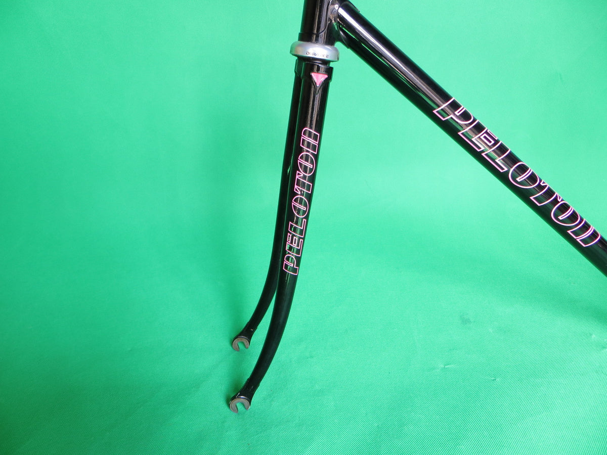 PELOTON // Black with Pink Decals // 49.5cm – NJS EXPORT