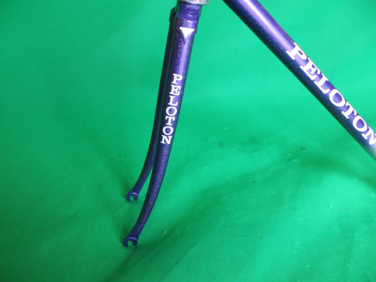 PELOTON // silver purple fade with rainbow flake // 52cm