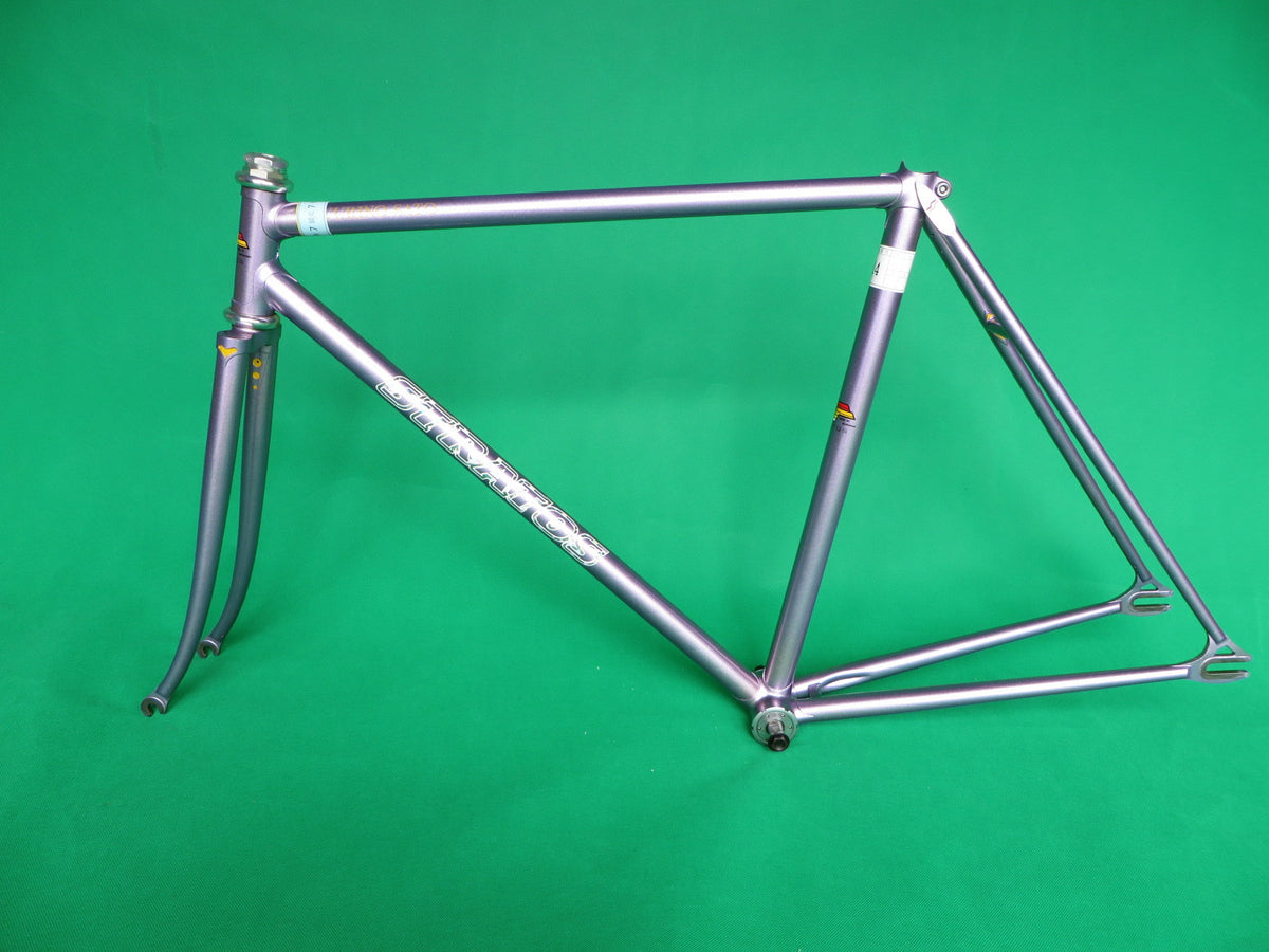 Stratos Light Purple Metallic (50.5cm) – NJS EXPORT