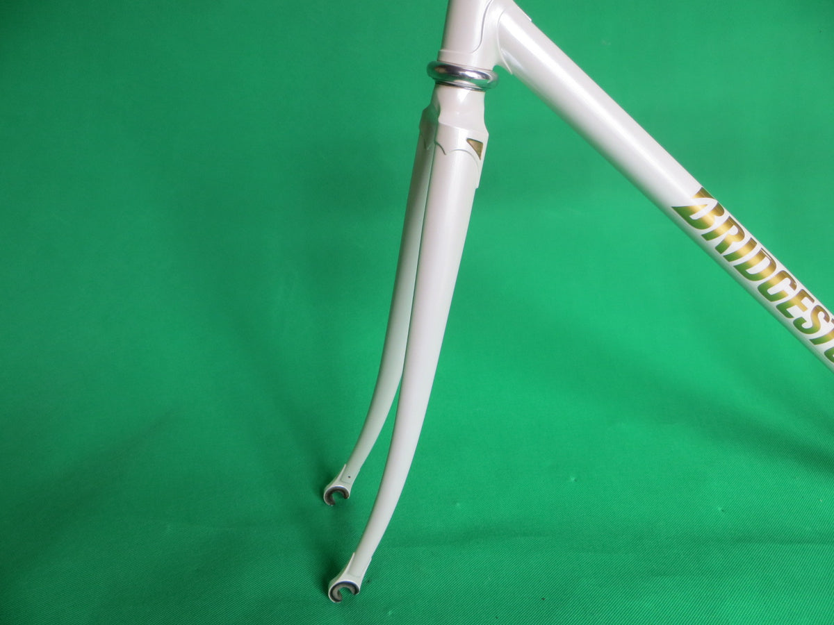 Bridgestone // White // Kasei 8630R + 019 Tubing // 51cm