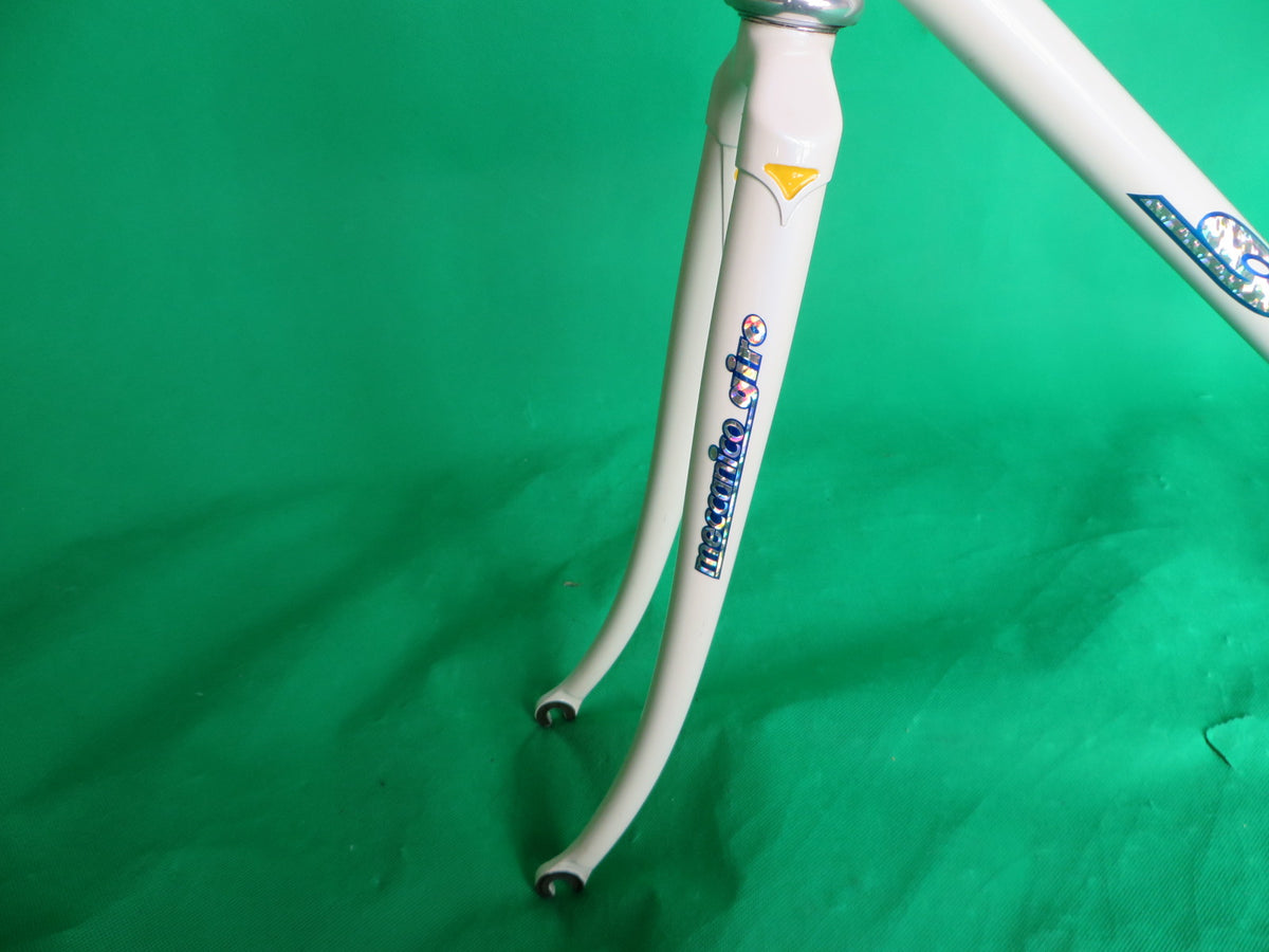 Meccanico Giro // White // 52.5cm – NJS EXPORT