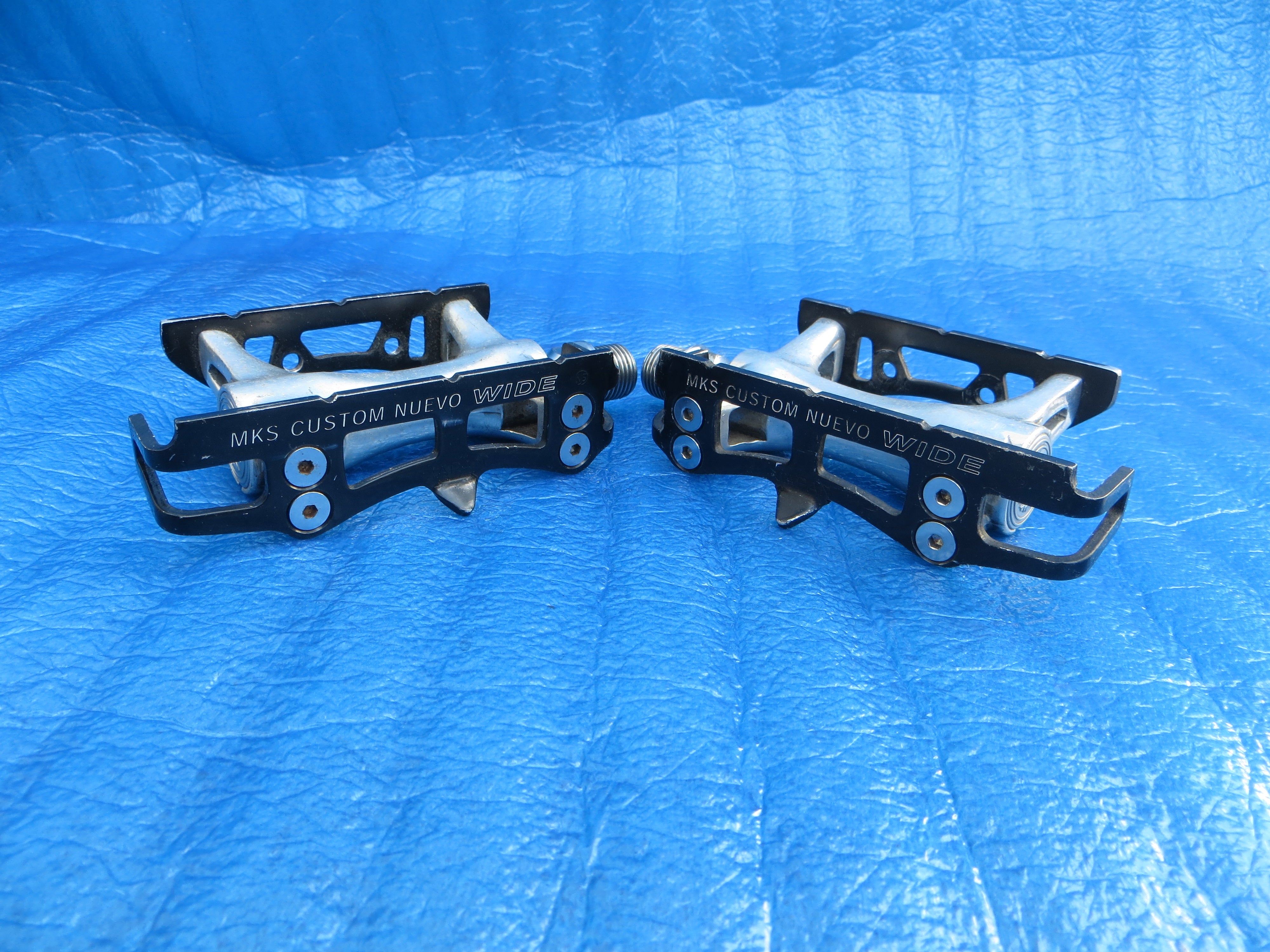 MKS Custom Nuevo WIDE NJS Pedals (25101002)