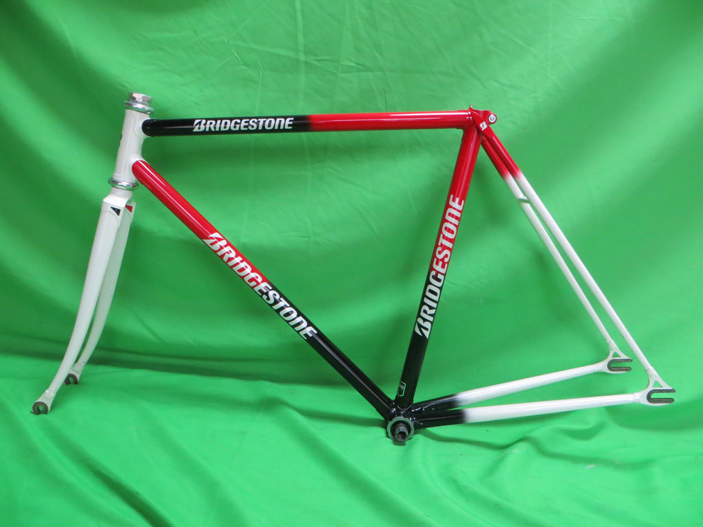 Bridgestone Kaisei 8630R // White/Black/Red Tri-color // 50.5cm