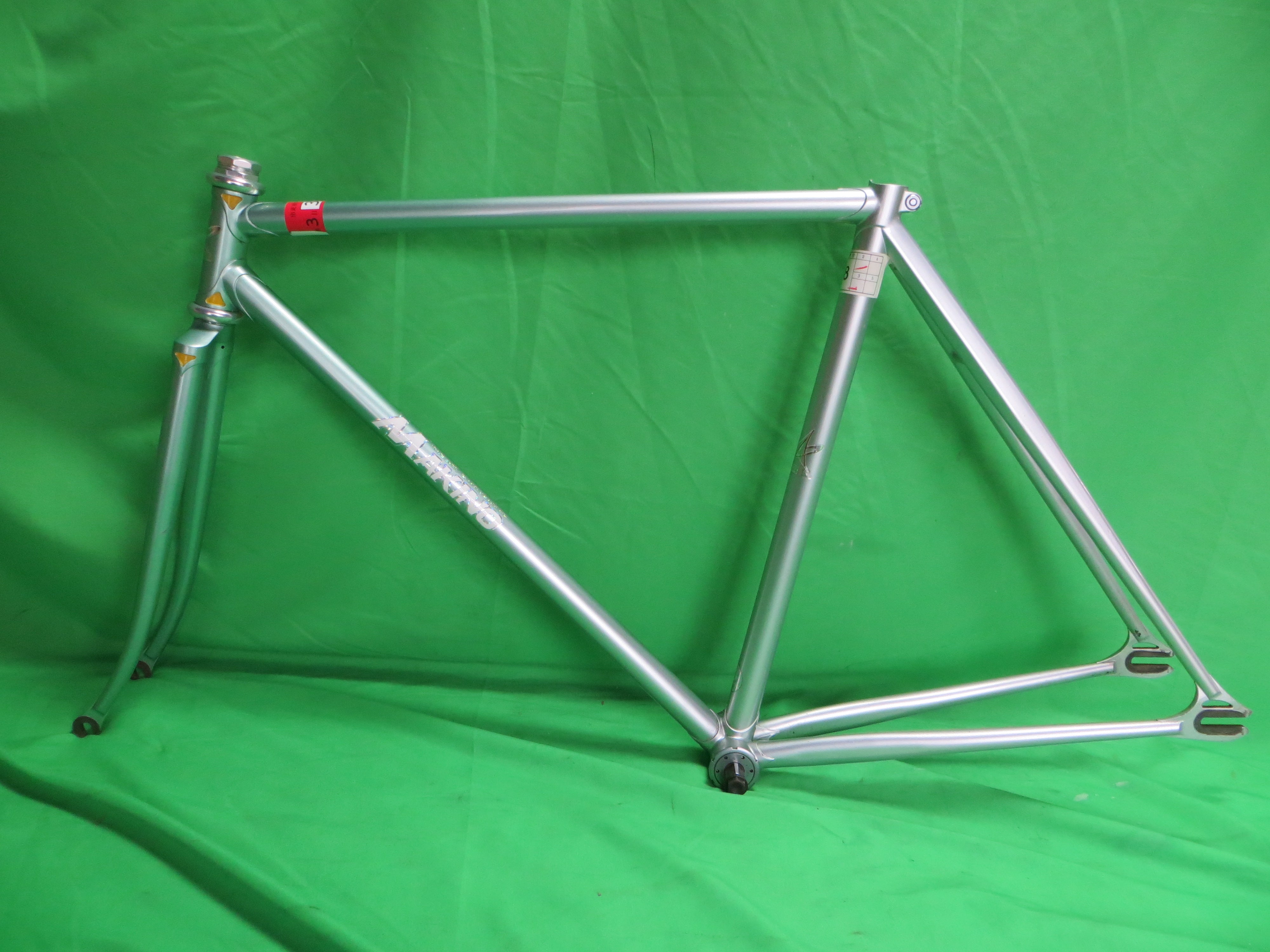 Makino // Silver Green Metallic Fade // 50cm