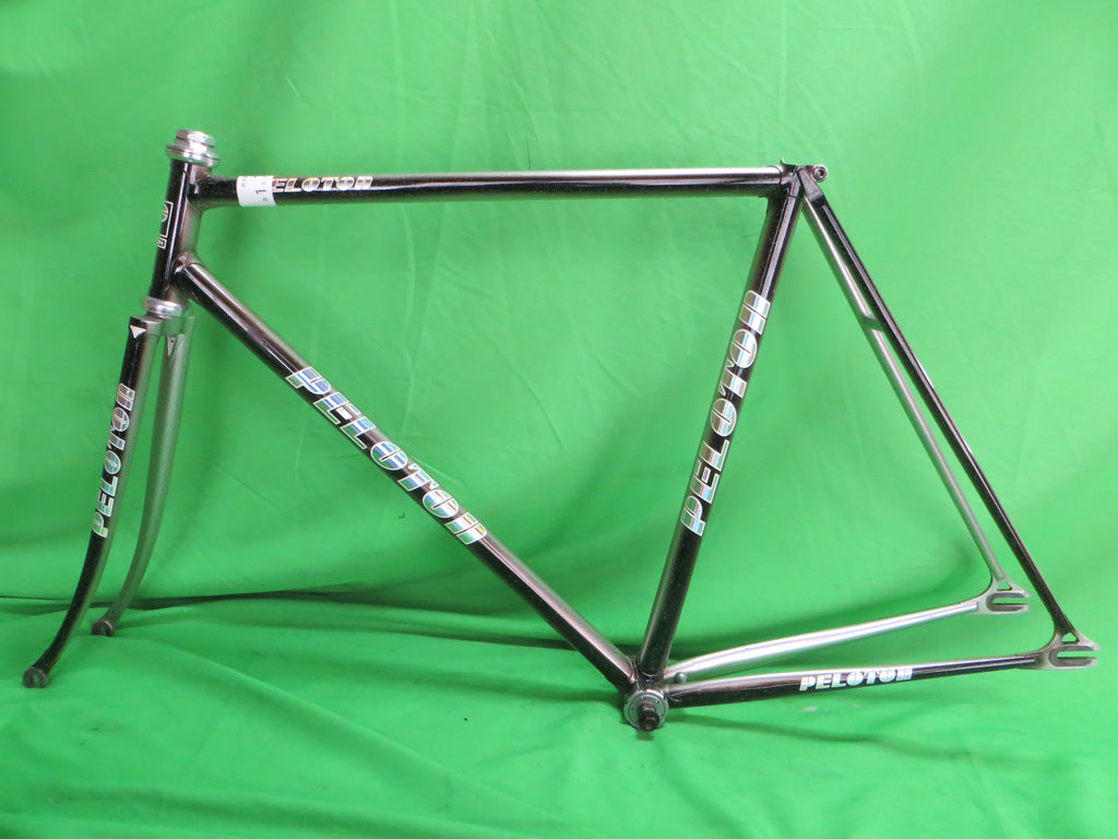 Peloton // Mach Silver Black Fade with Rainbow Flake // 52.5cm