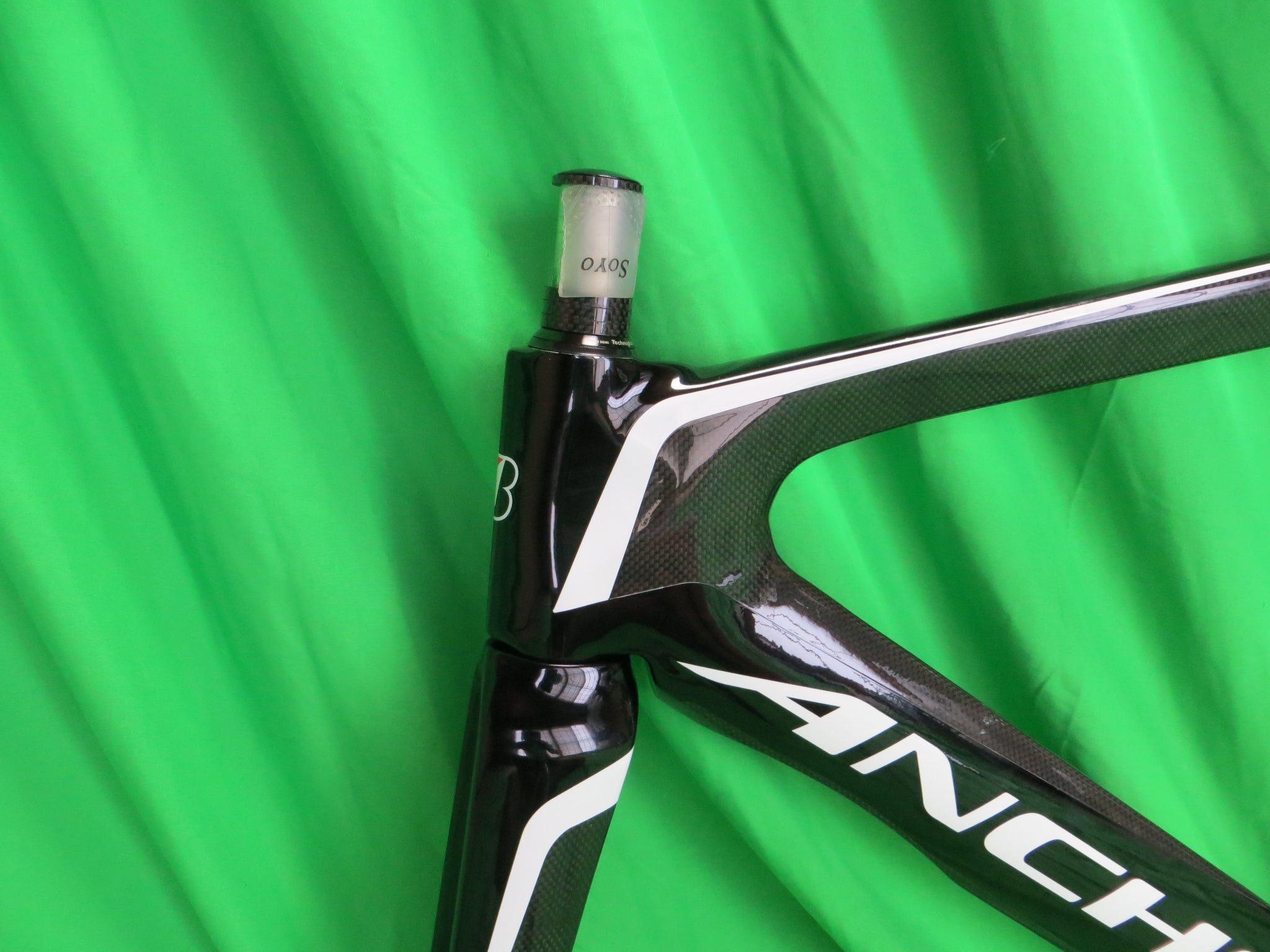 Rare! Anchor TR9 Carbon // Black // 49.5cm UCI NJS Approved – NJS