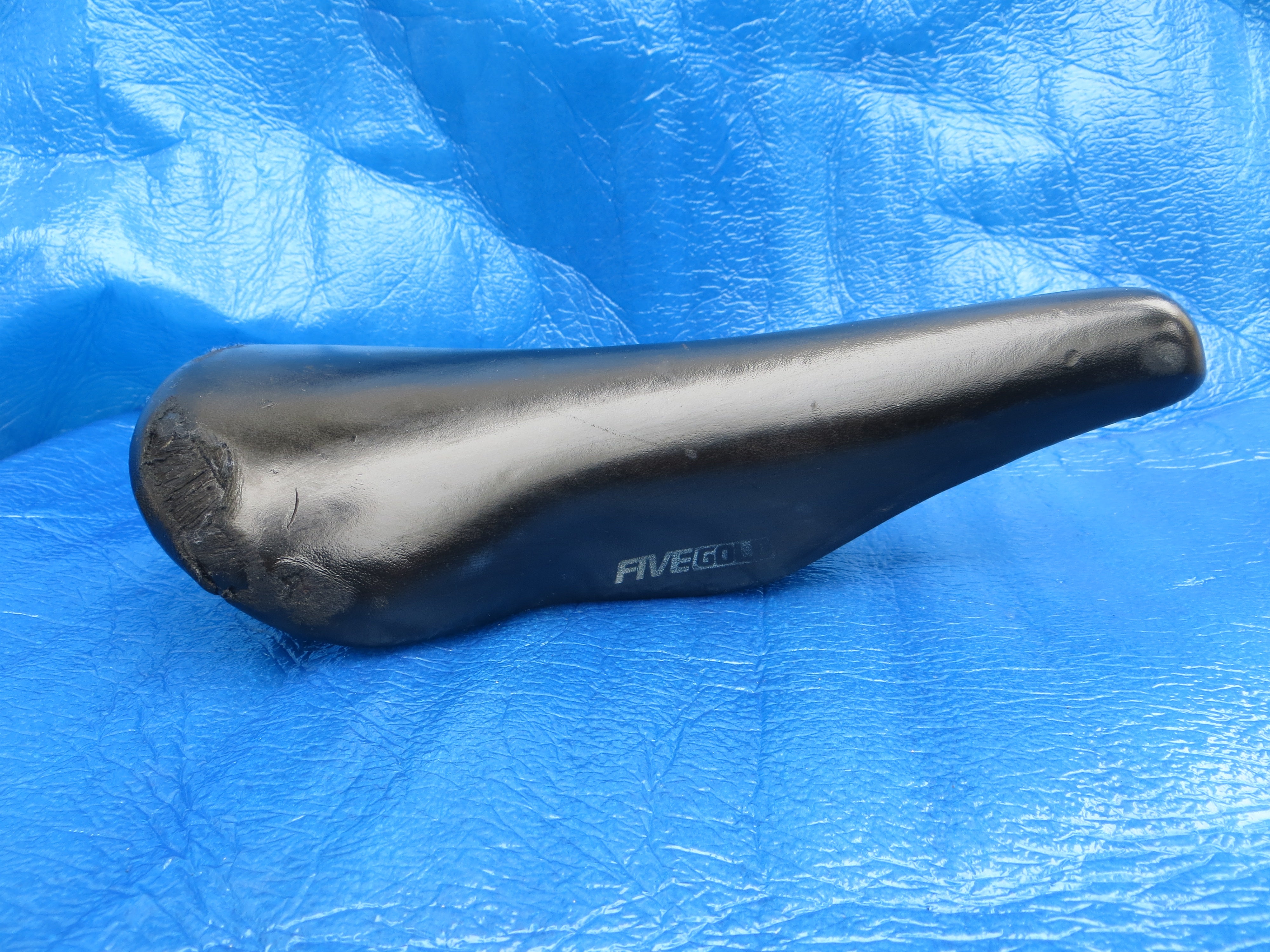 Kashima Five Gold FG-4P 44mm NJS Unpadded Saddle  (25051607)