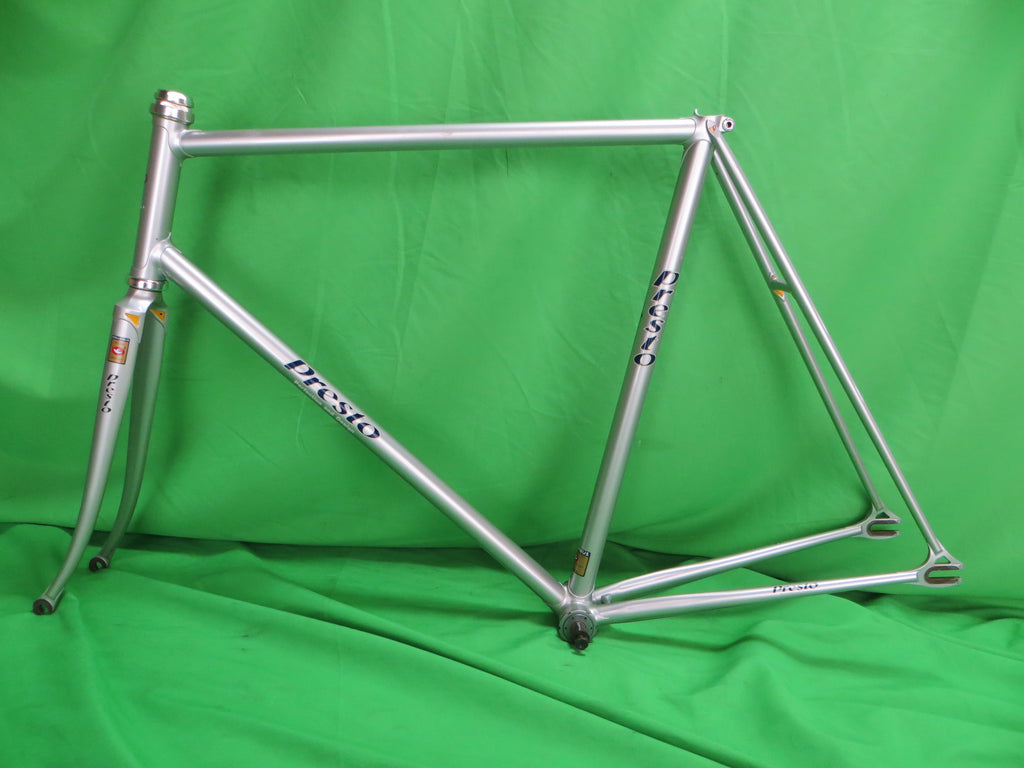 Presto Columbus SL / Campagnolo Headset // Silver // 57cm