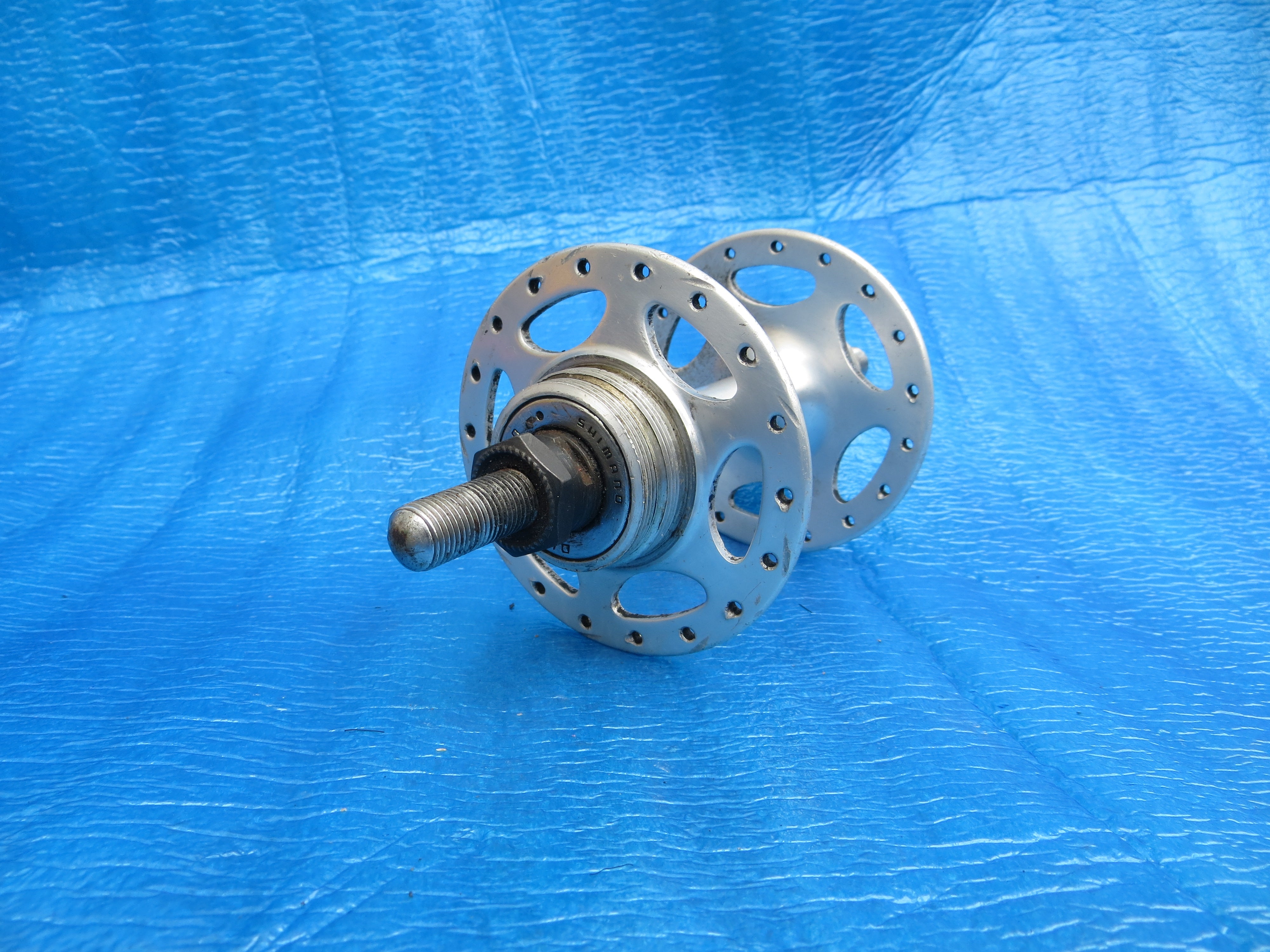 Shimano Dura Ace HB-7520 36H 120mm Rear Hub BIA (24040809)