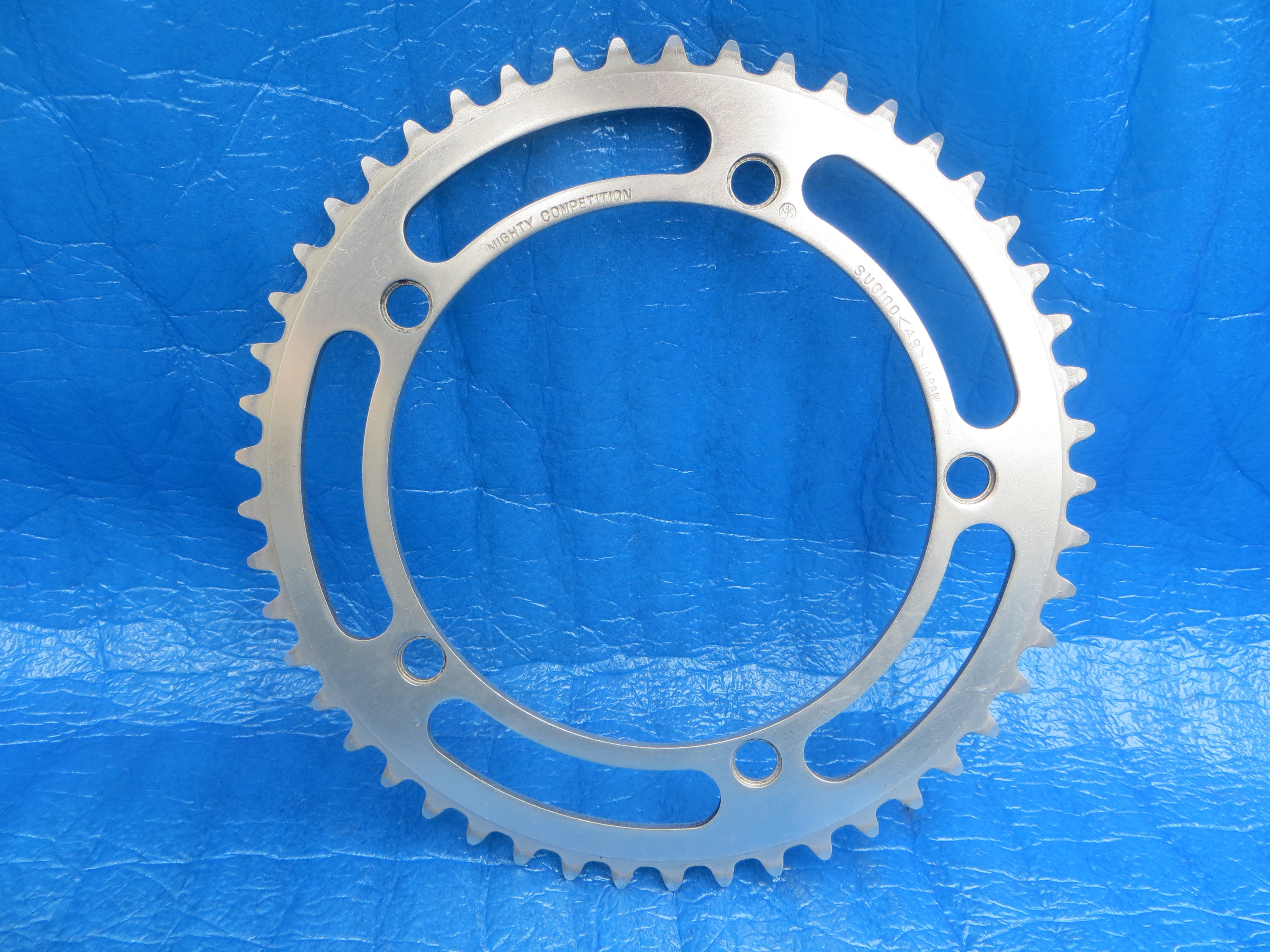 Sugino Mighty Competition 1/8" 144BCD Chainring 49T (25111309)