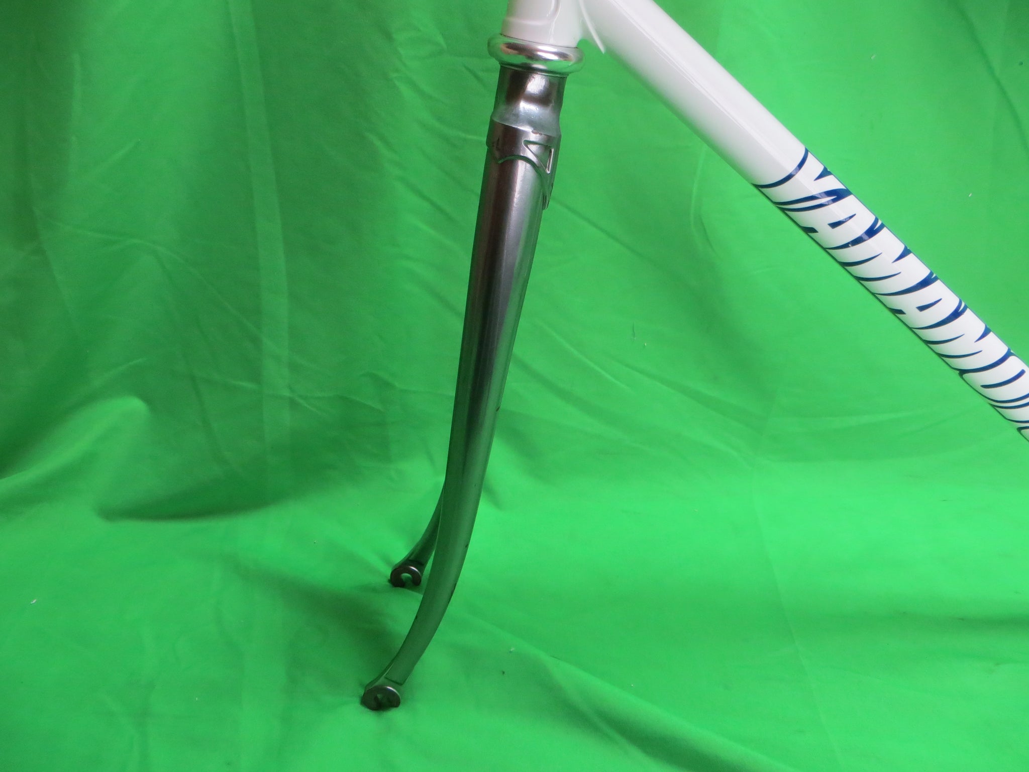 【CPC-L24】白馬 Yamamoto // White / Mach Silver // 49cm – NJS EXPORT