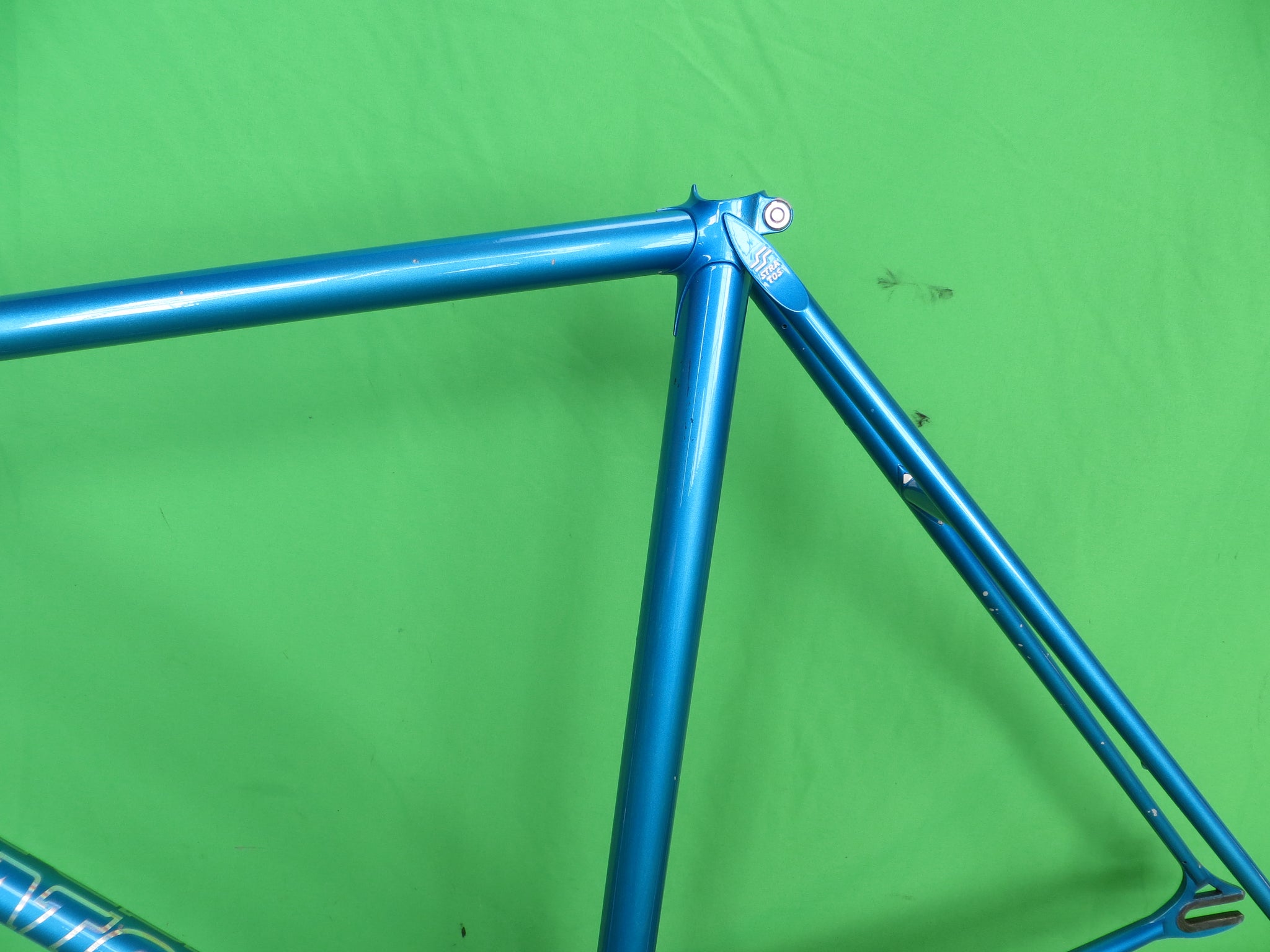 Stratos // Blue Metallic // 52cm – NJS EXPORT
