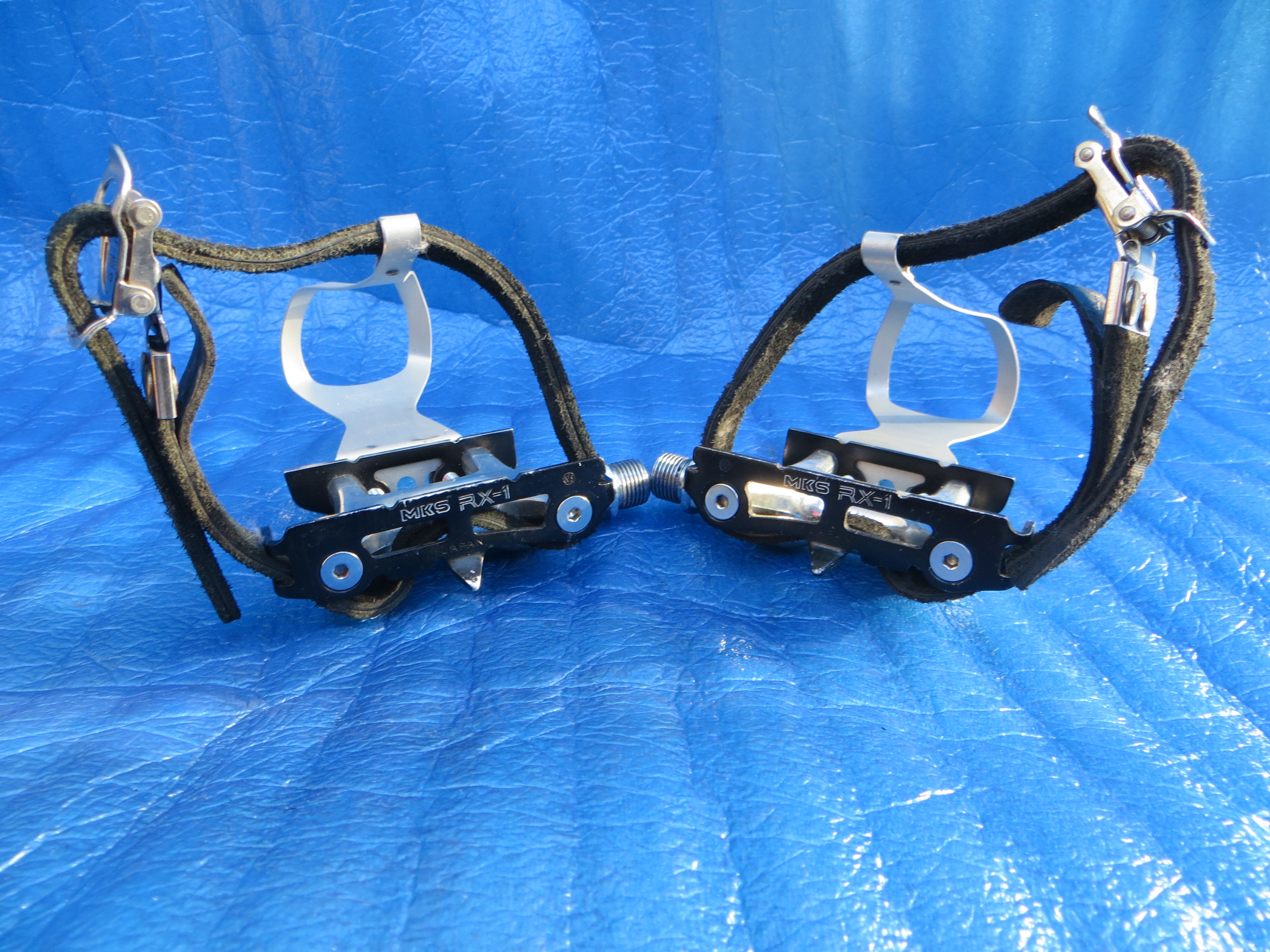 MKS RX-1 NJS Pedals , MKS AA L-size NJS Clips and MKS Fit-α Sports NJS Toe Straps (25111903)