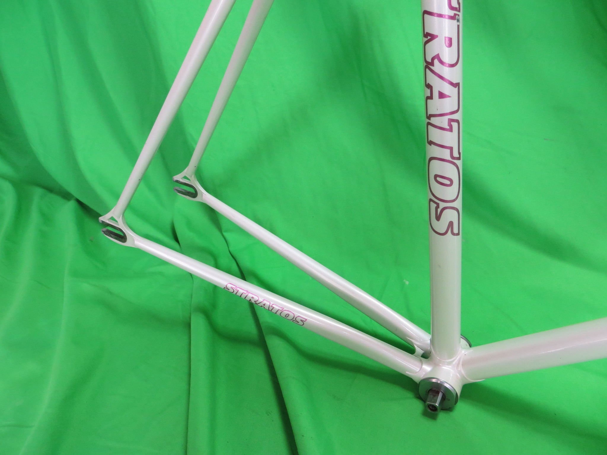 Stratos Columbus Max Fork // White // 54cm /240529 – NJS EXPORT