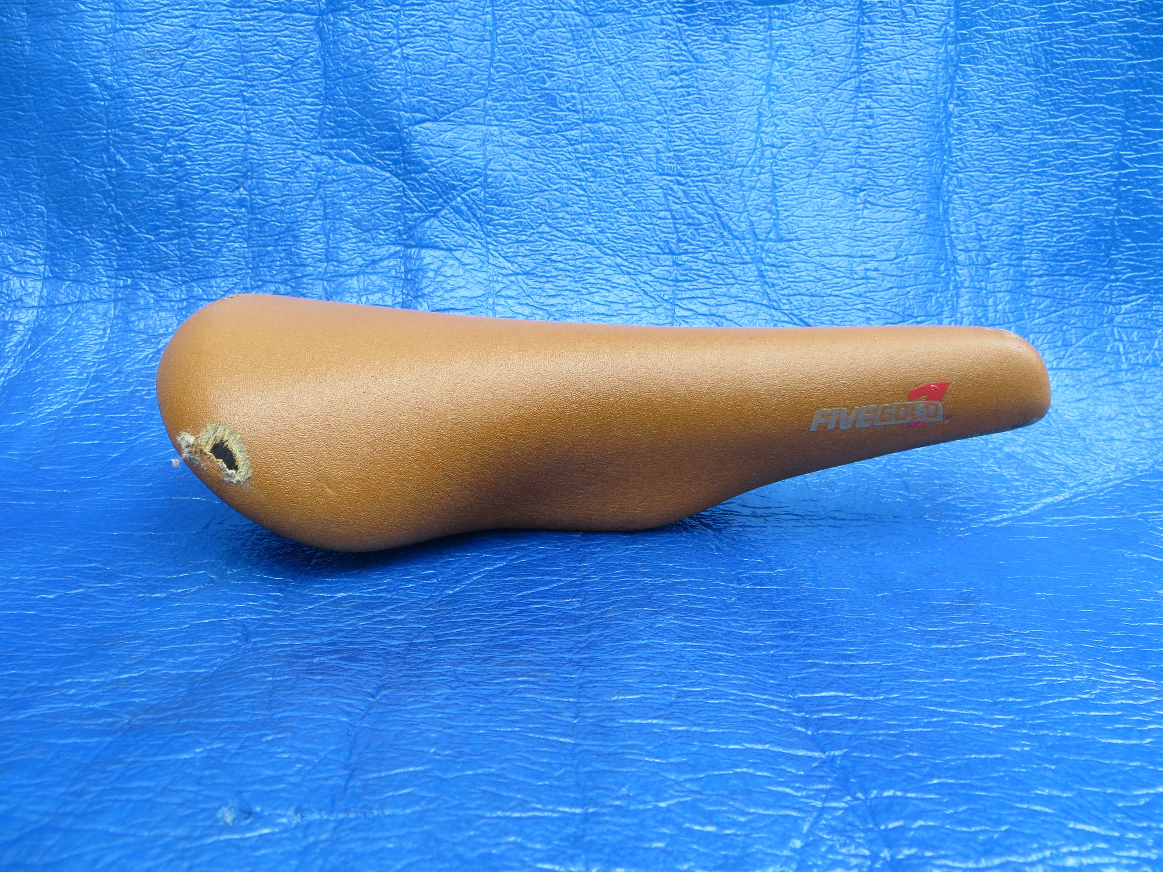 Kashima Five Gold FG-7P 30mm NJS Unpadded Saddle (25031122)