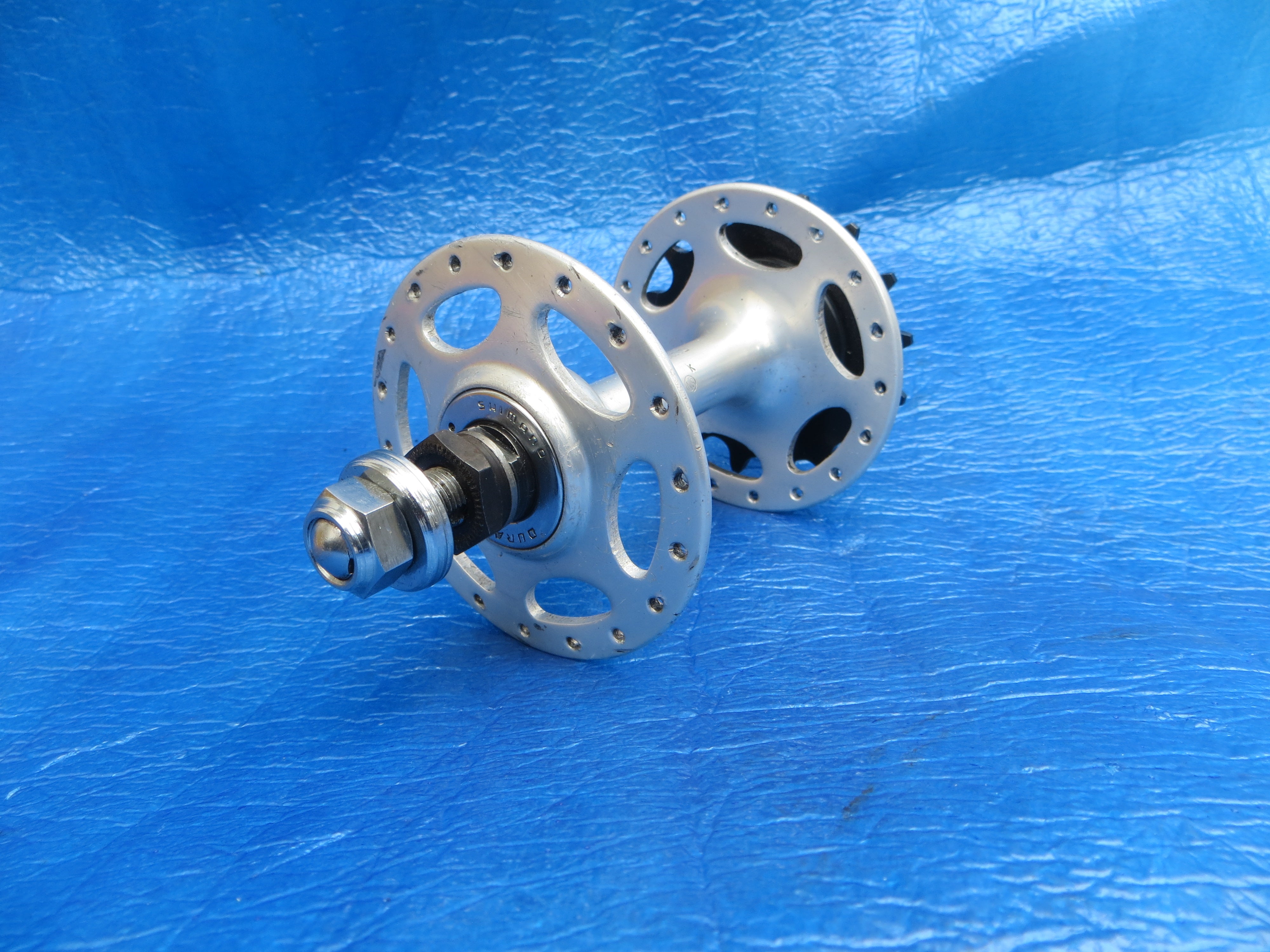 Shimano Dura Ace HB-7520 36H 120mm Rear Hub NJS Single SIded FIxed (25031201)