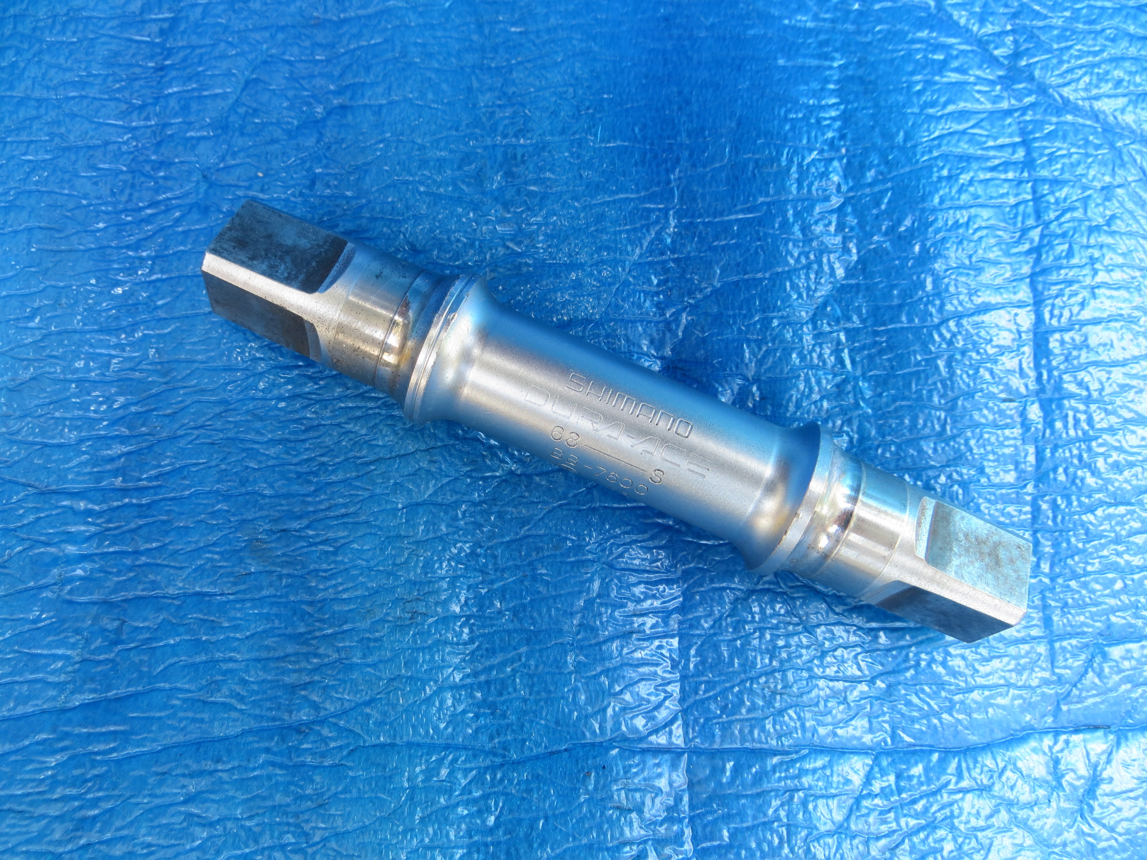 Vintage Shimano Dura Ace NJS Approved BB-7600 Track Bottom Bracket Spindle 68-109mm (24062202)