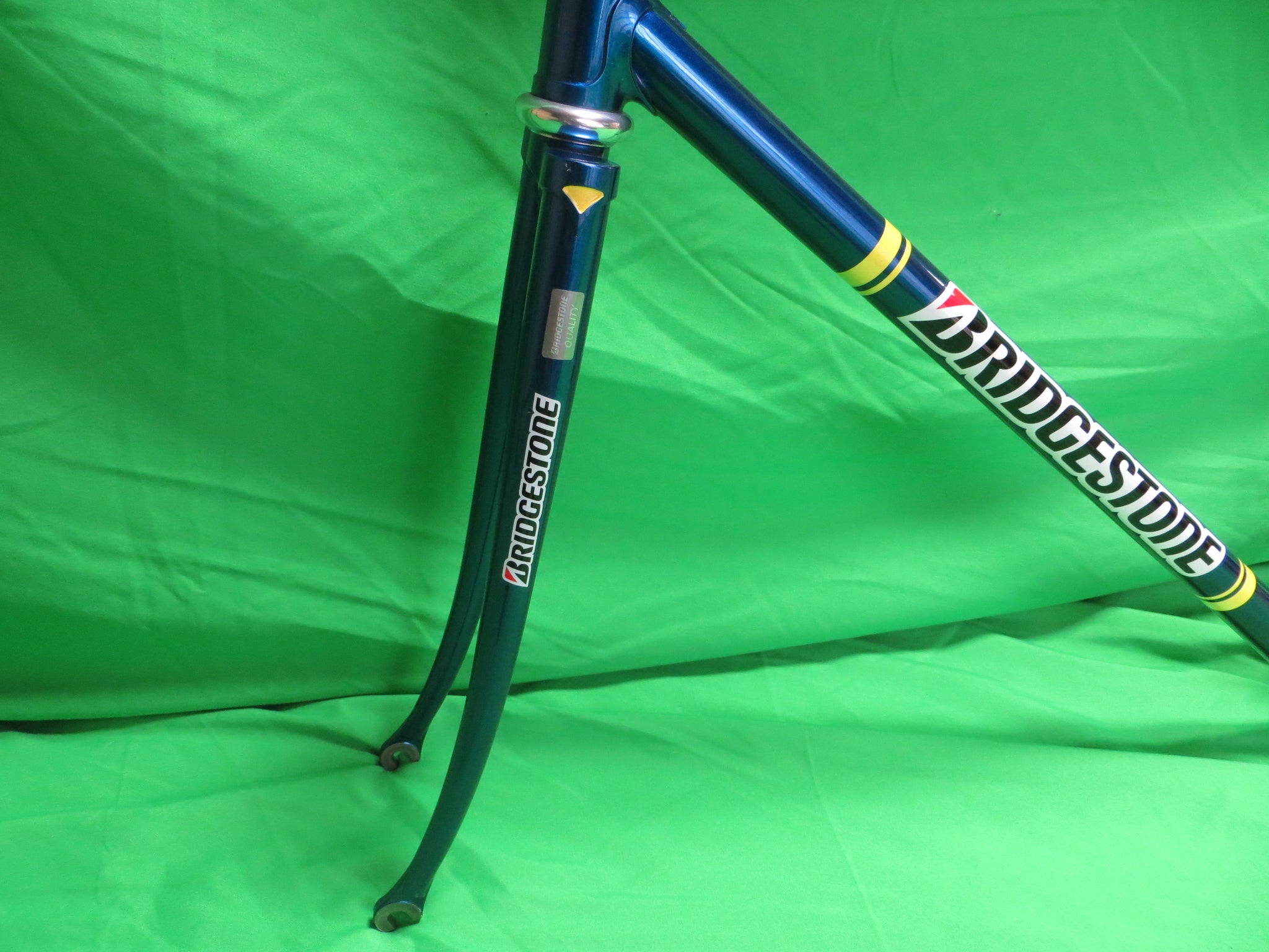 Bridgestone Dedacciai Zero Uno // Deep Blue Metallic // 49.5cm