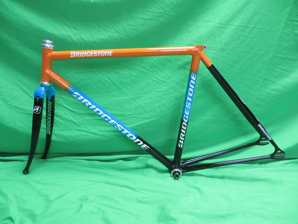 Bridgestone Columbus Max Fork // Black Orange Blue // 49.5cm