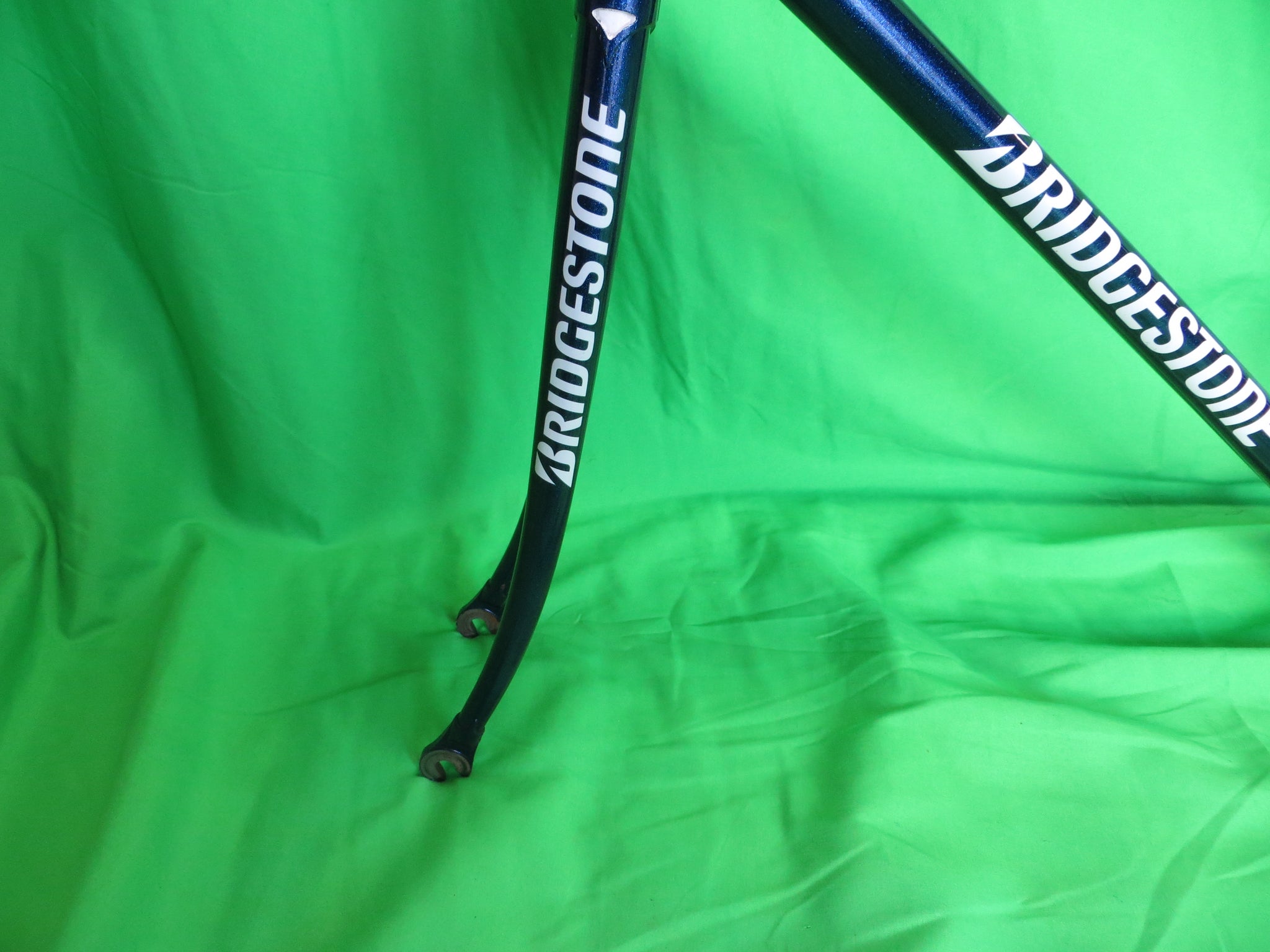 Bridgestone Kaisei 019 // Dark Blue Metallic // 50cm – NJS