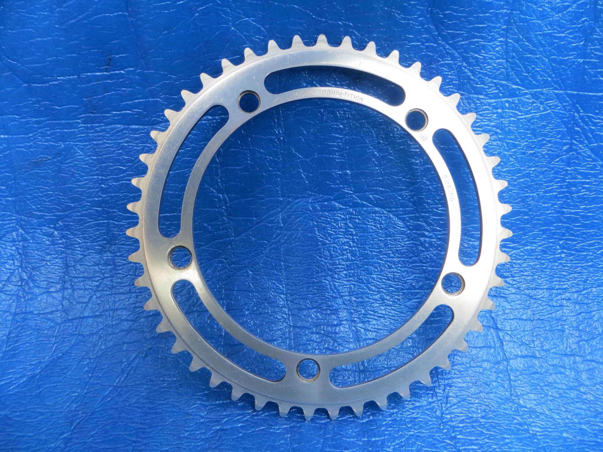 Sugino Mighty Competition 1/8" 144BCD  Chainring 47T NJS (25031702)
