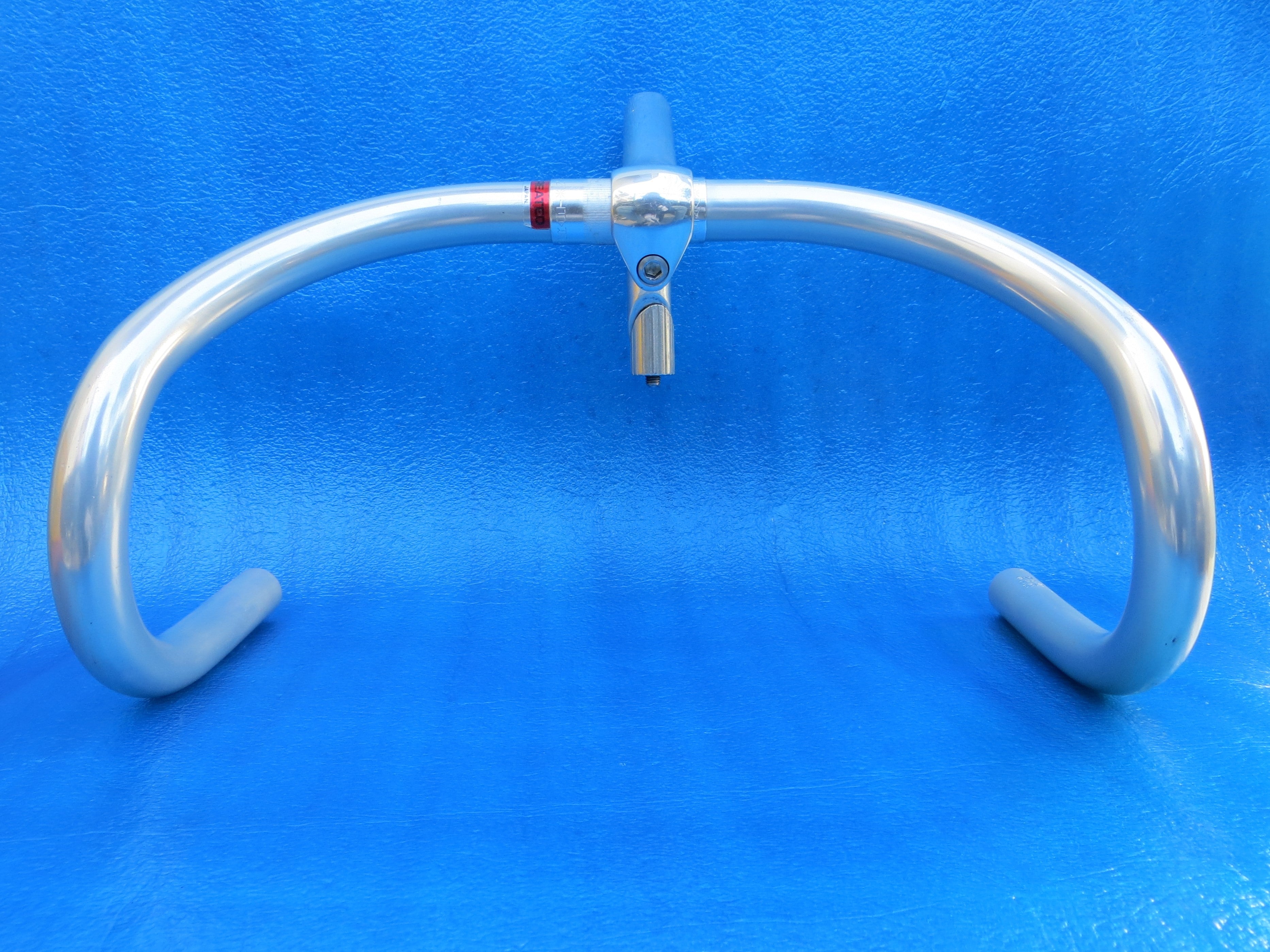 B123 360mm AA NJS Handlebar, Nitto Jaguar 120mm/58 degree AA NJS Stem (23102405)