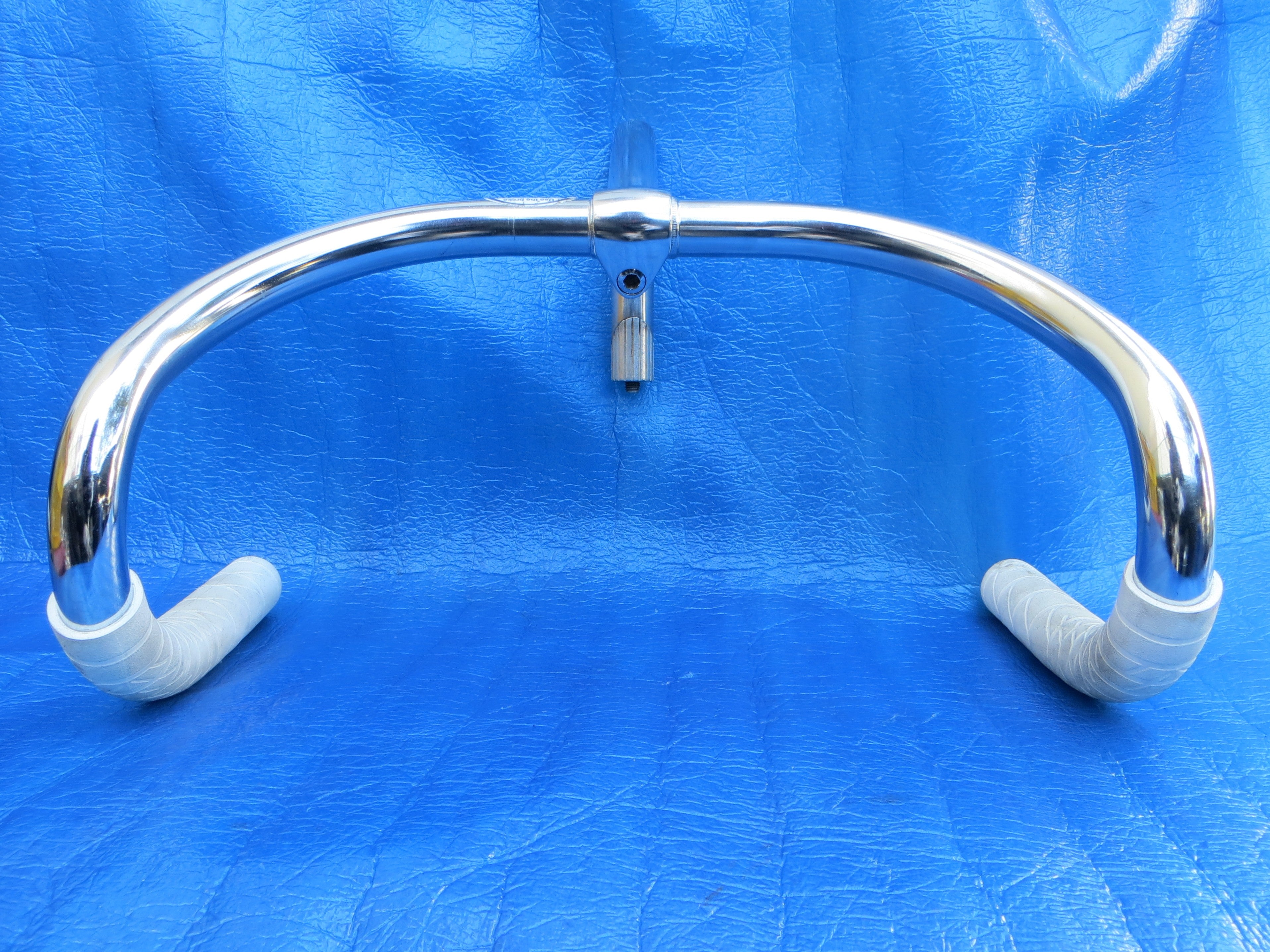 B123 370mm Seel NJS Handlebar, Nitto Jaguar 120mm/58 degree Steel NJS Stem, Champ Grips  (25032017)