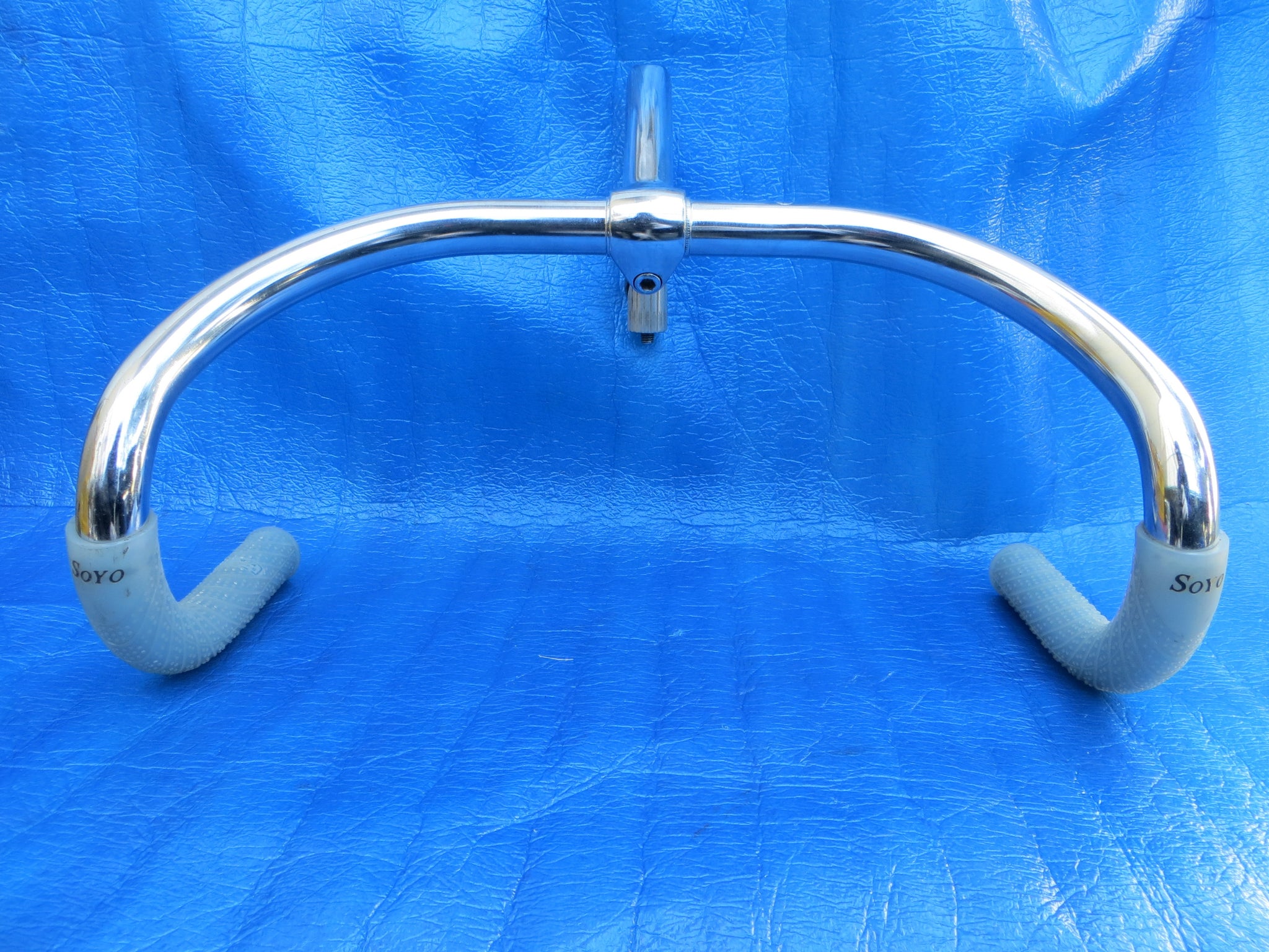 B123 390mm CrMo NJS Handlebar, Nitto Jaguar 125mm/58 degree Steel NJS Stem, Soyo Grips  (25032019)
