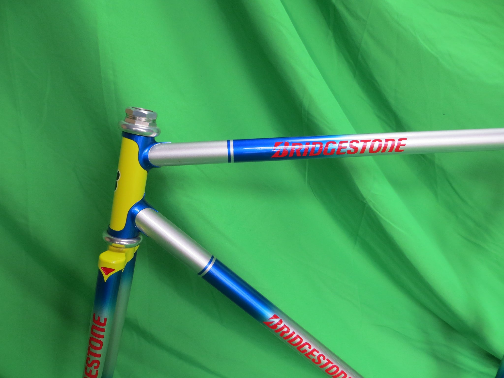 Bridgestone Columbus Spirit Keirin // Red Bull Color // 52cm