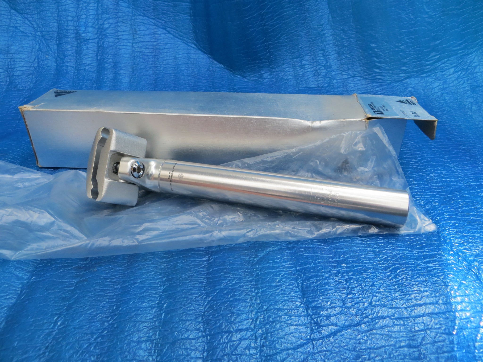Rare! NOS Suntour Superbe Pro NJS Seatpost 26.8 / 44mm / 200mm