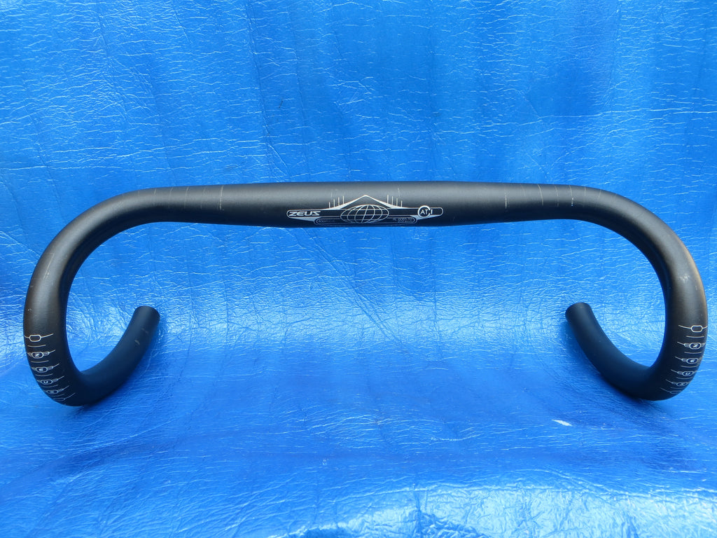 Zeus 400mm Aluminium Handlebar 31.8mm Bar Clamp (25032605)