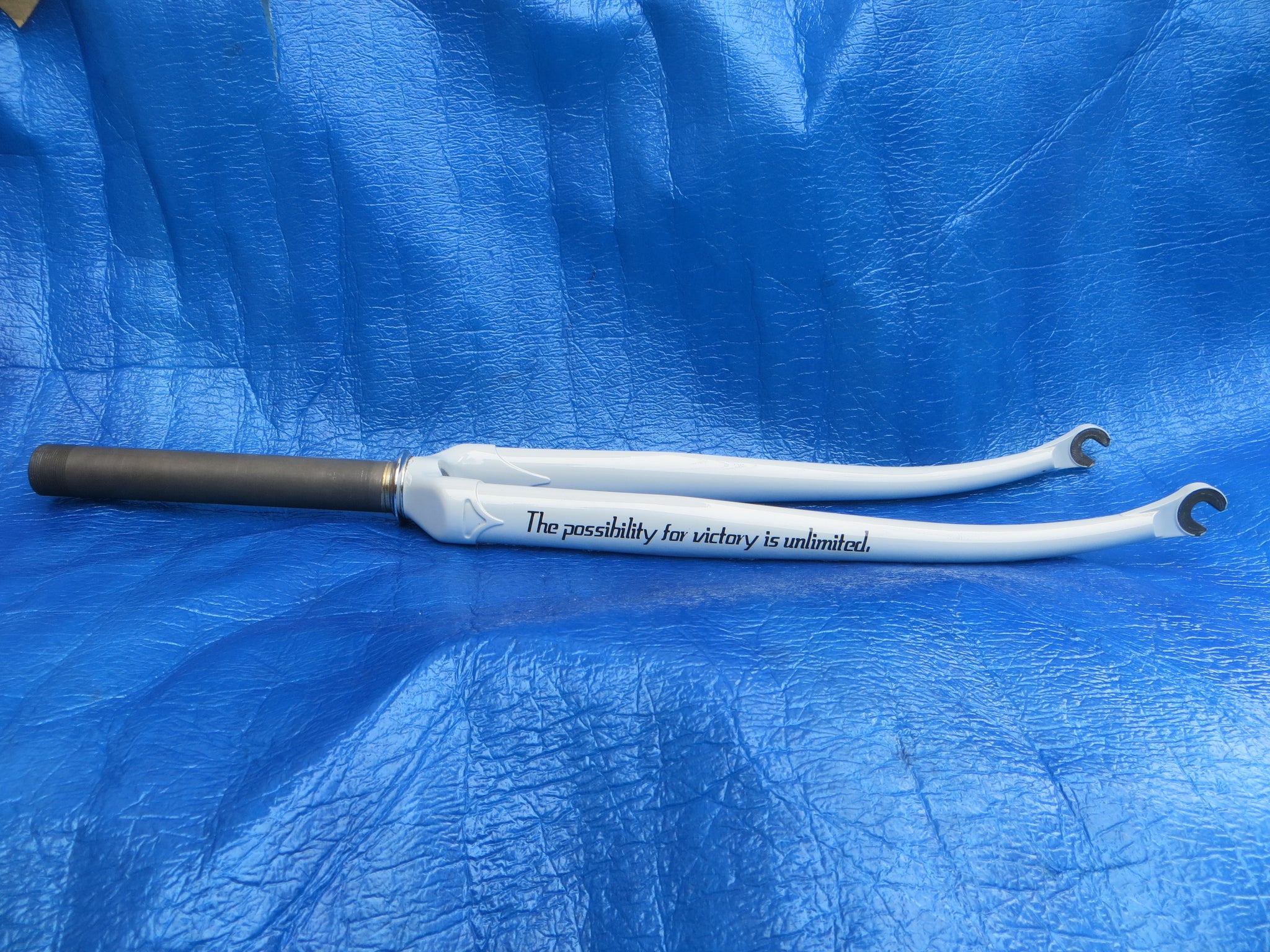 Never Used Makino Front Fork 178mm steering Column 9mm Slot /250327