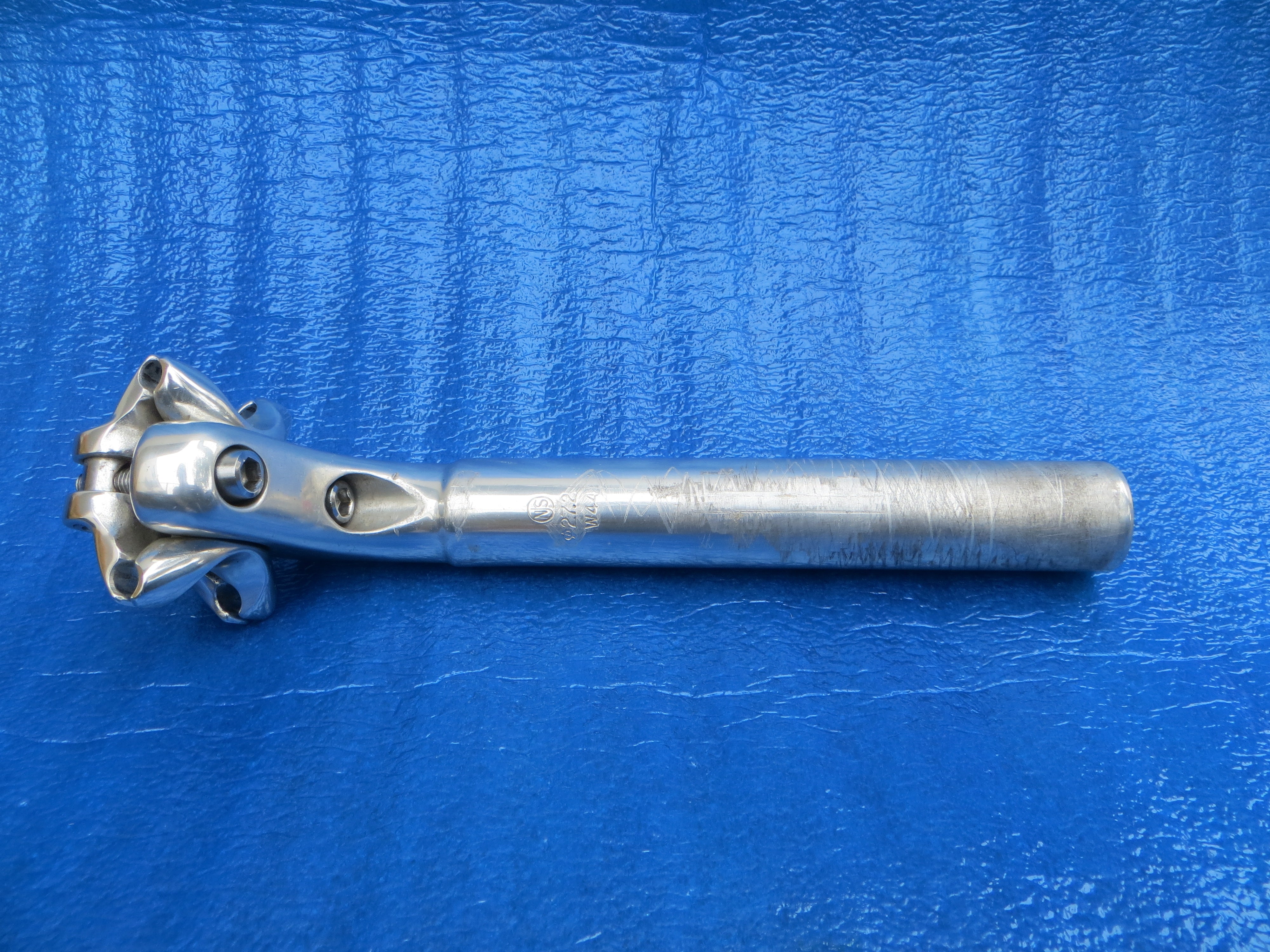 Nitto Jaguar NJ SP72 NJS Seatpost 27.2mm/44mm 210mm Long (25041103)