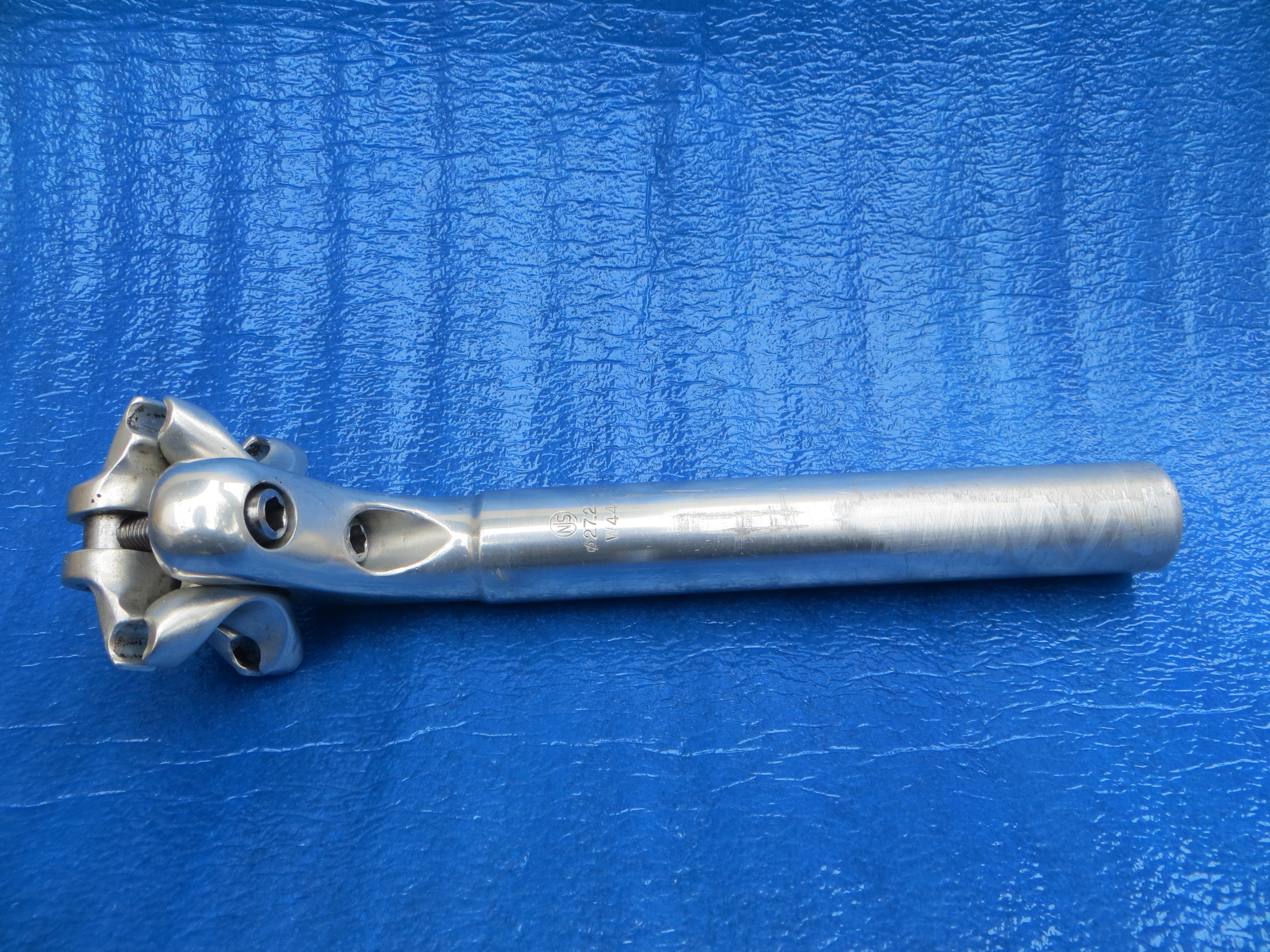 Nitto Jaguar NJ SP72 NJS Seatpost 27.2mm/44mm 210mm Long (25041104)