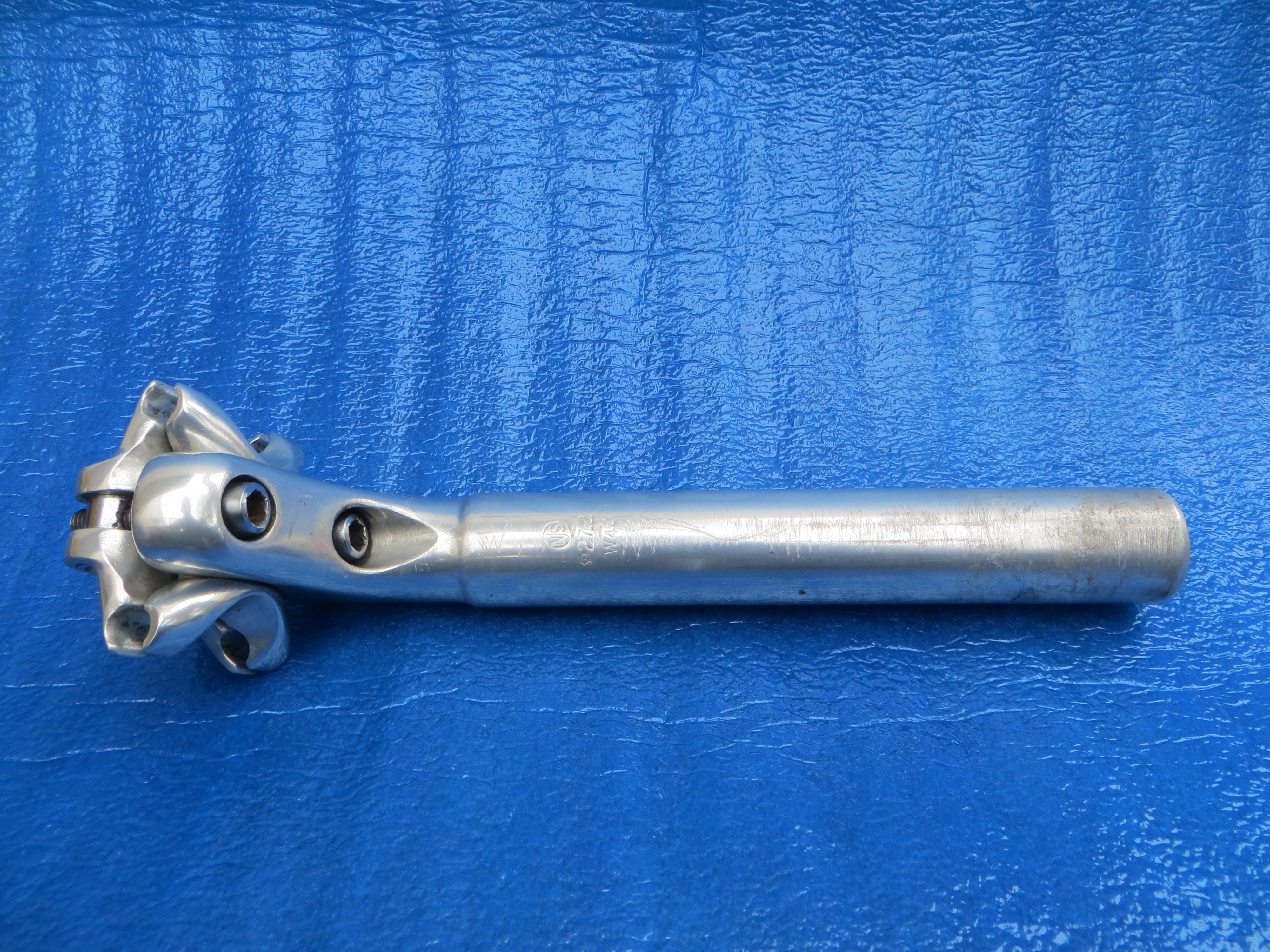 Nitto Jaguar NJ SP72 NJS Seatpost 27.2mm/44mm 210mm Long (25041105)