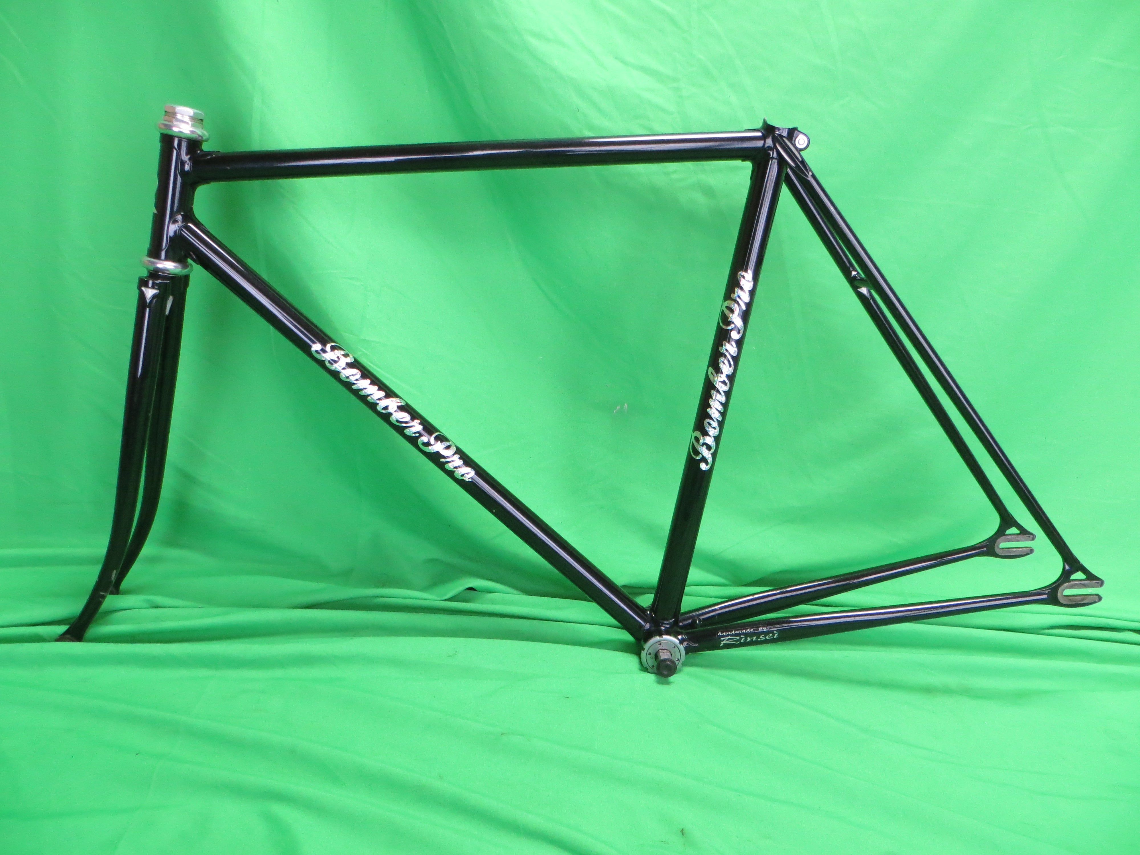 Bomber Pro // Black // 51cm