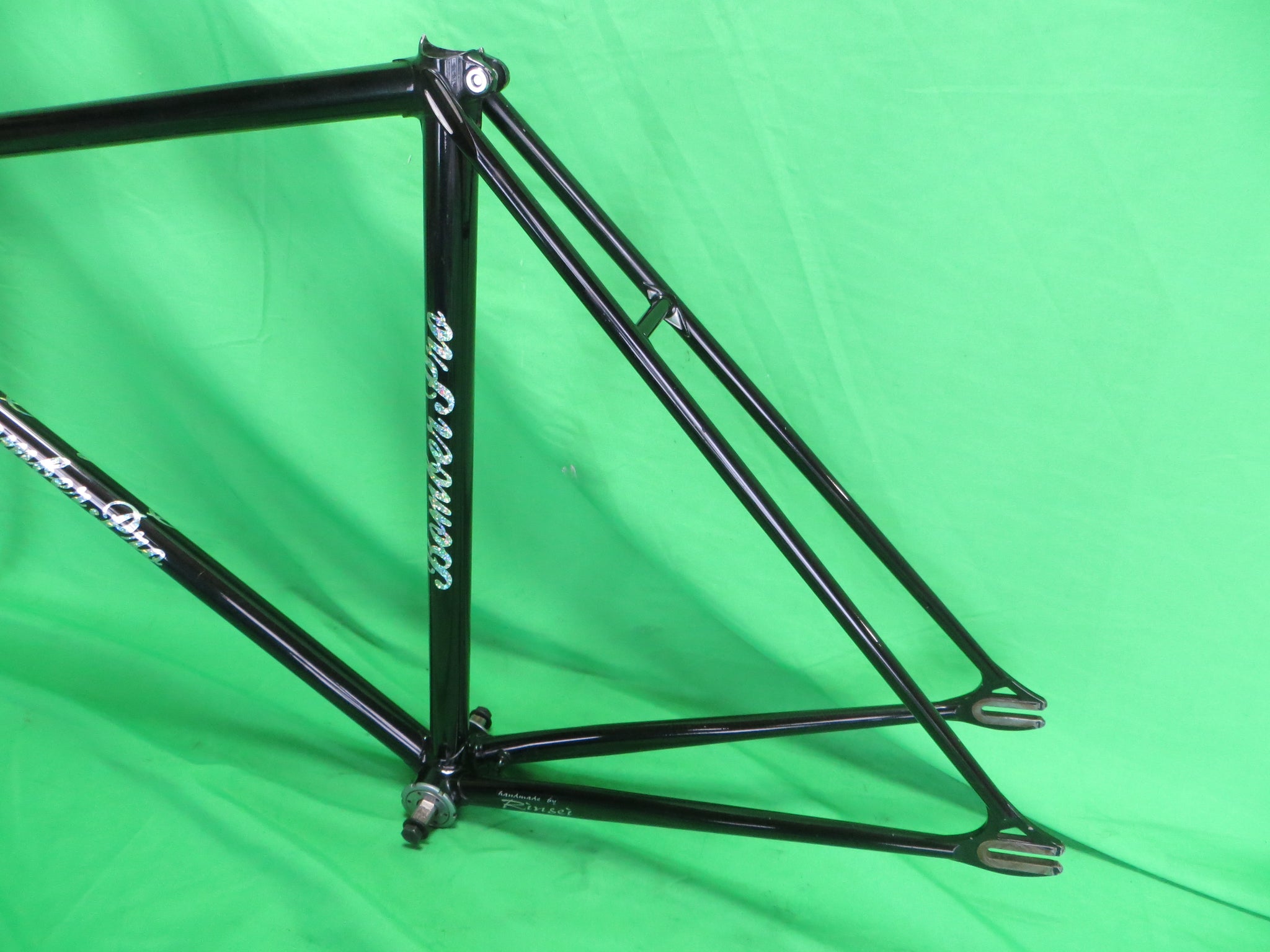 Bomber Pro // Black // 51cm – NJS EXPORT