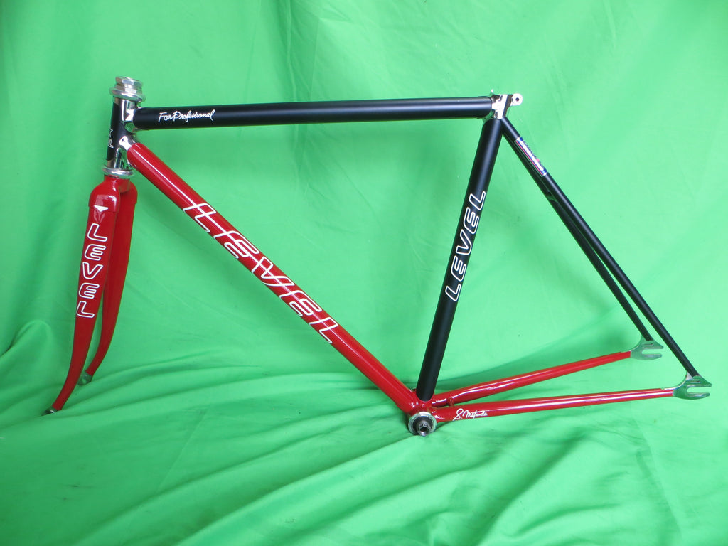Level Columbs Max Fork // Matte Black / Red Two Tone / Chrome Lugs // 49.5cm