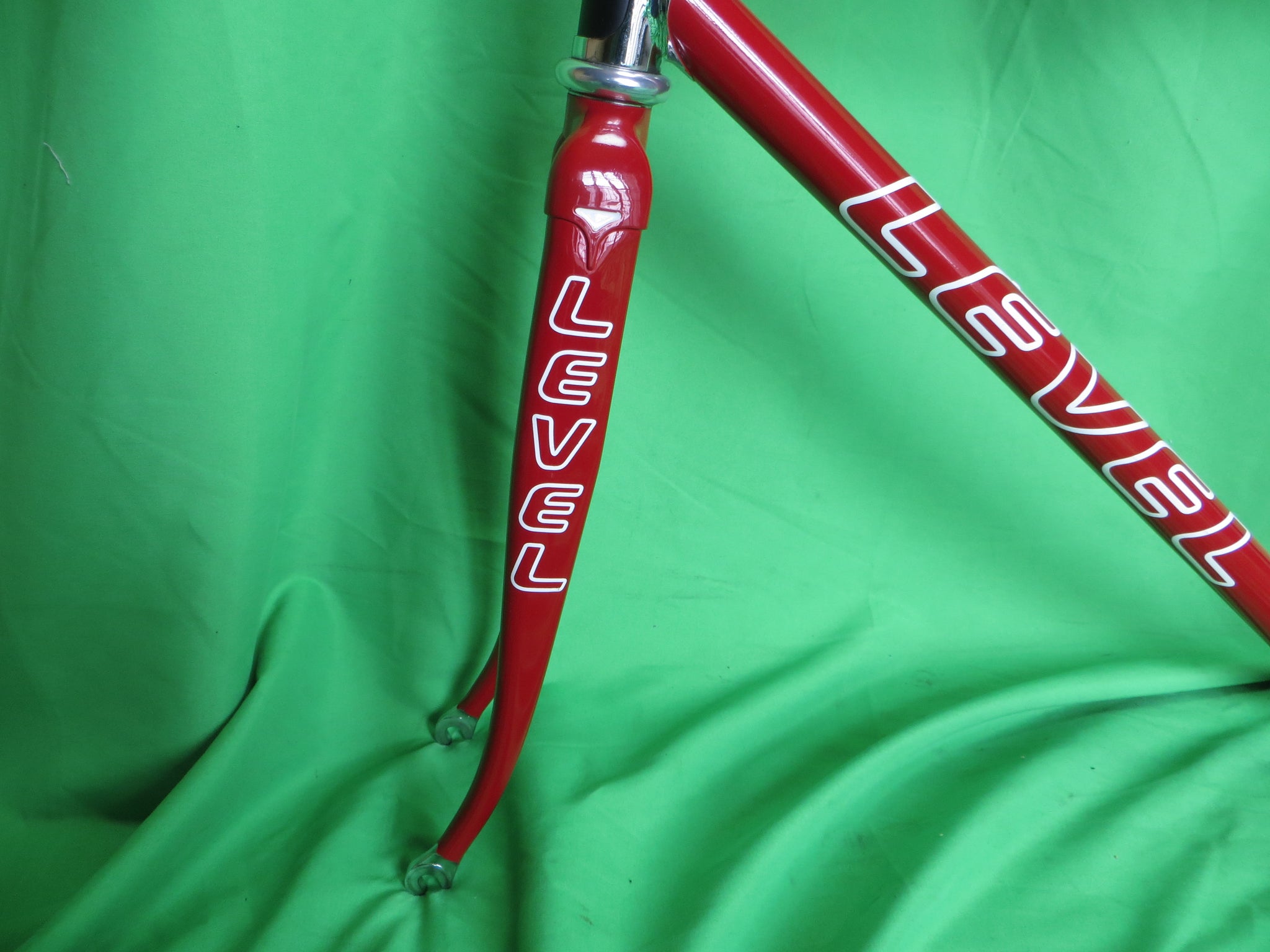 Level Columbs Max Fork // Matte Black / Red Two Tone / Chrome Lugs