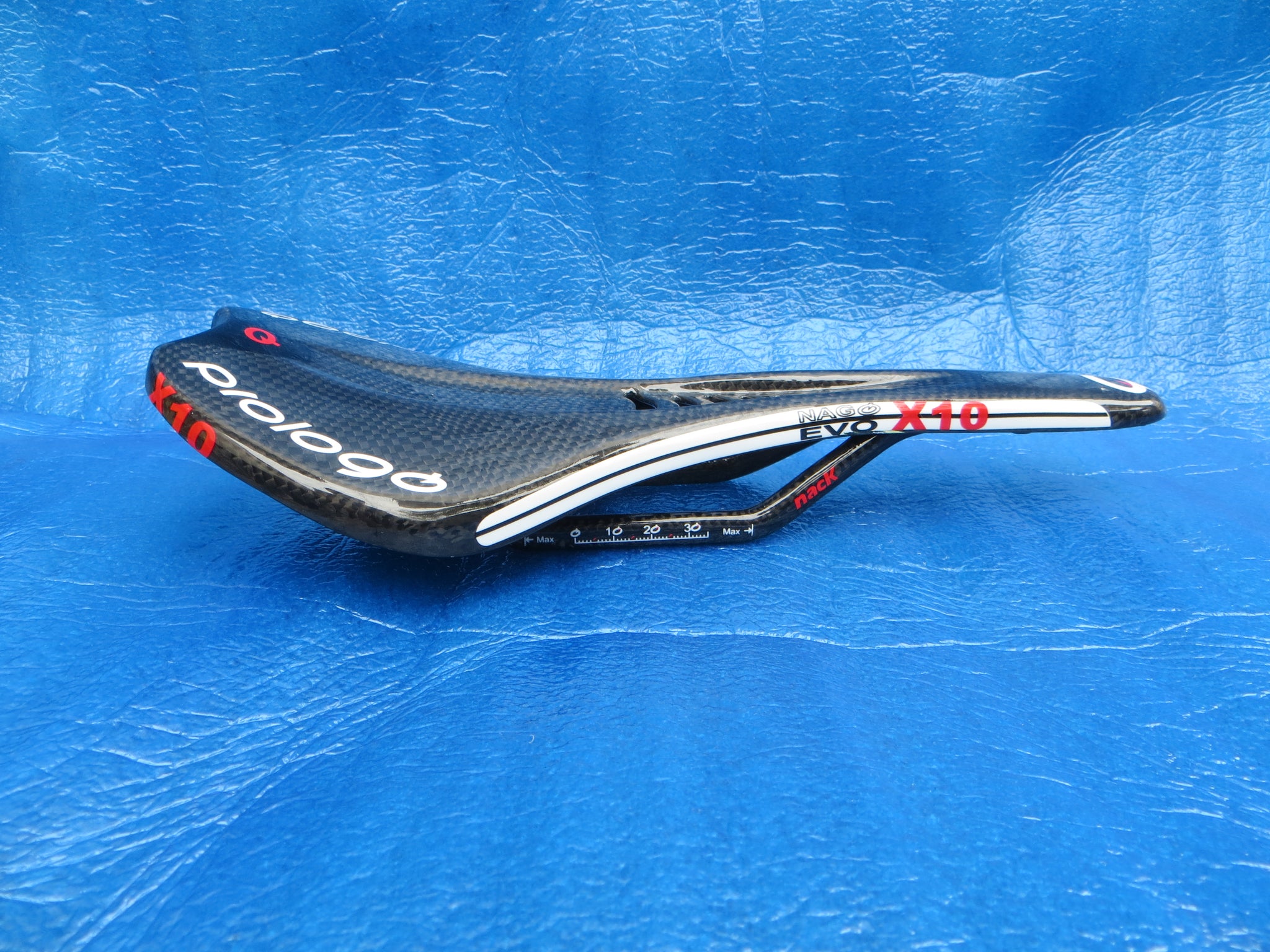 Prologo X10 Nago Evo Carbon Saddle 44mm Non NJS (25042007)