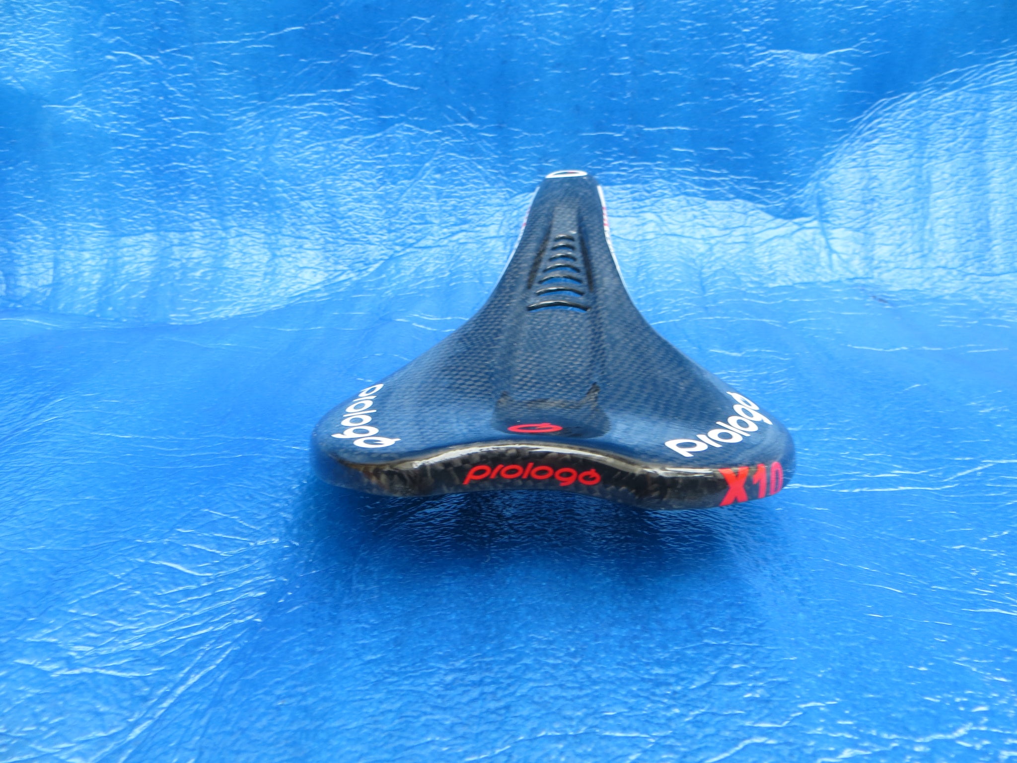 Prologo X10 Nago Evo Carbon Saddle 44mm Non NJS (25042007) – NJS