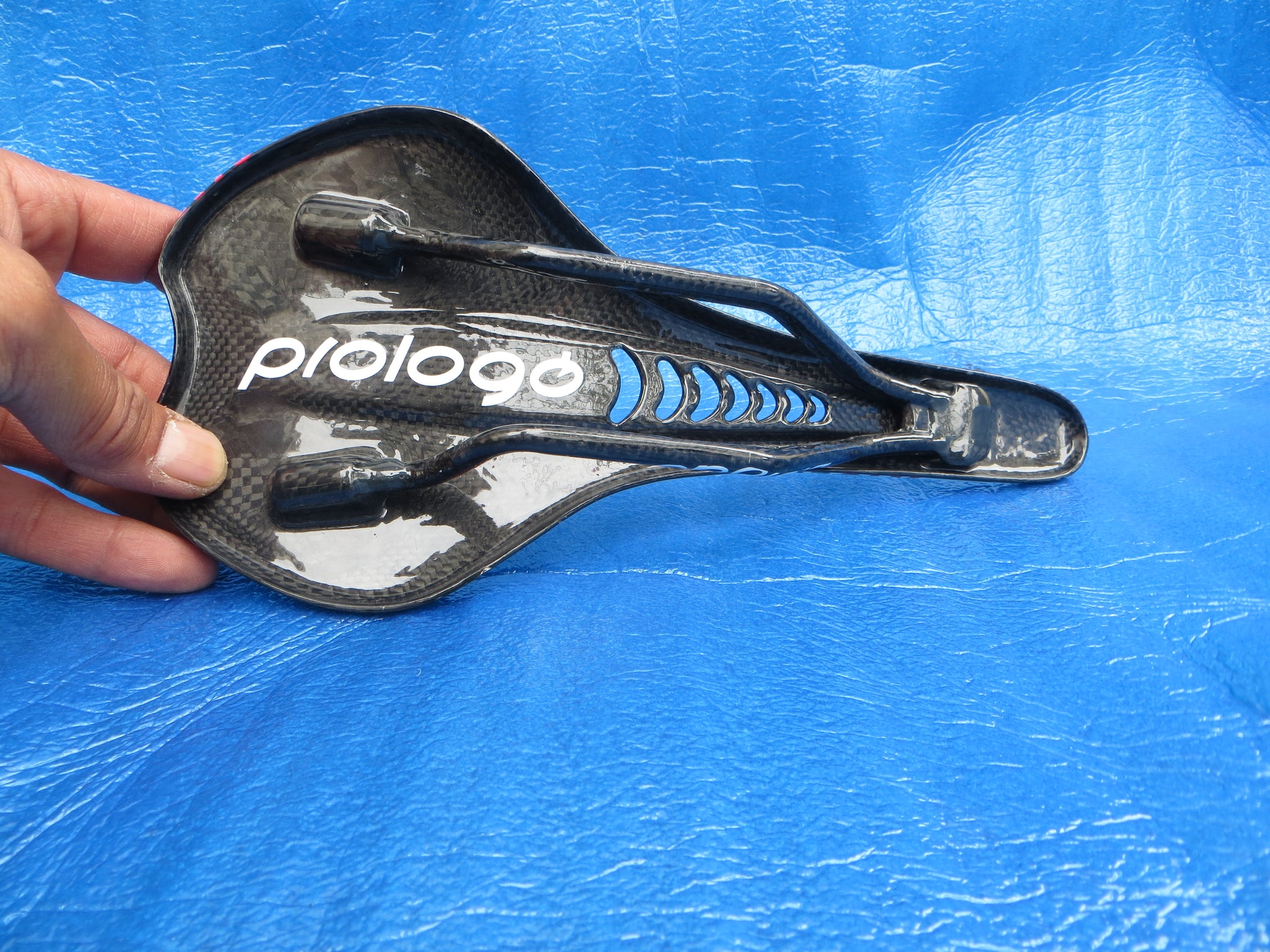 Prologo X10 Nago Evo Carbon Saddle 44mm Non NJS (25042007) – NJS