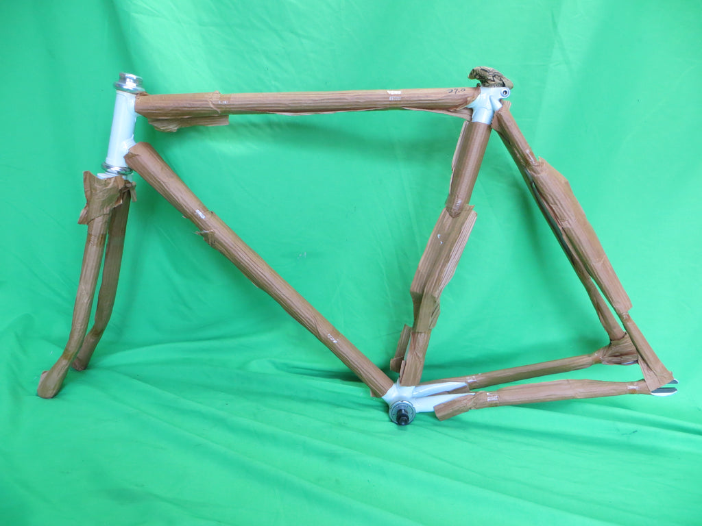 Never Used REMINTON // White 1997 // 51.5cm