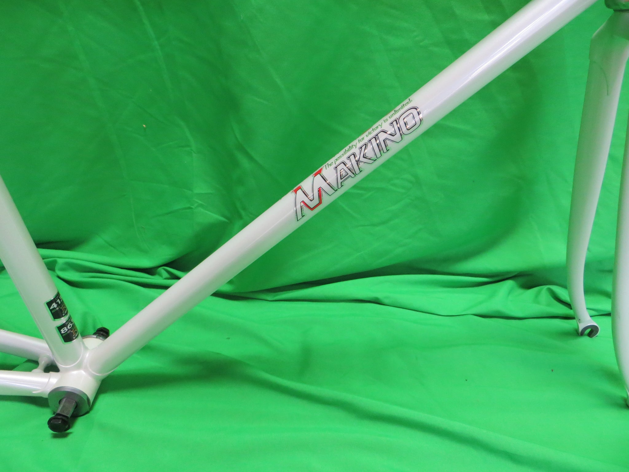 Makino Kaisei 4130R/8630R // White // 50cm – NJS EXPORT