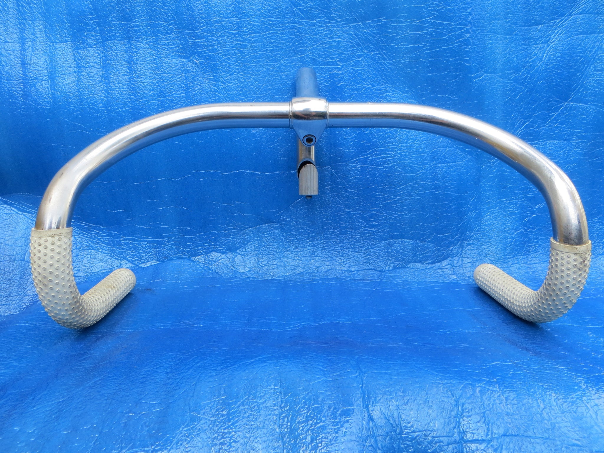 B123 400mm Seel NJS Handlebar, Nitto Jaguar 95mm/58 degree Steel NJS Stem, Choice Strong X Grips  (25050409)